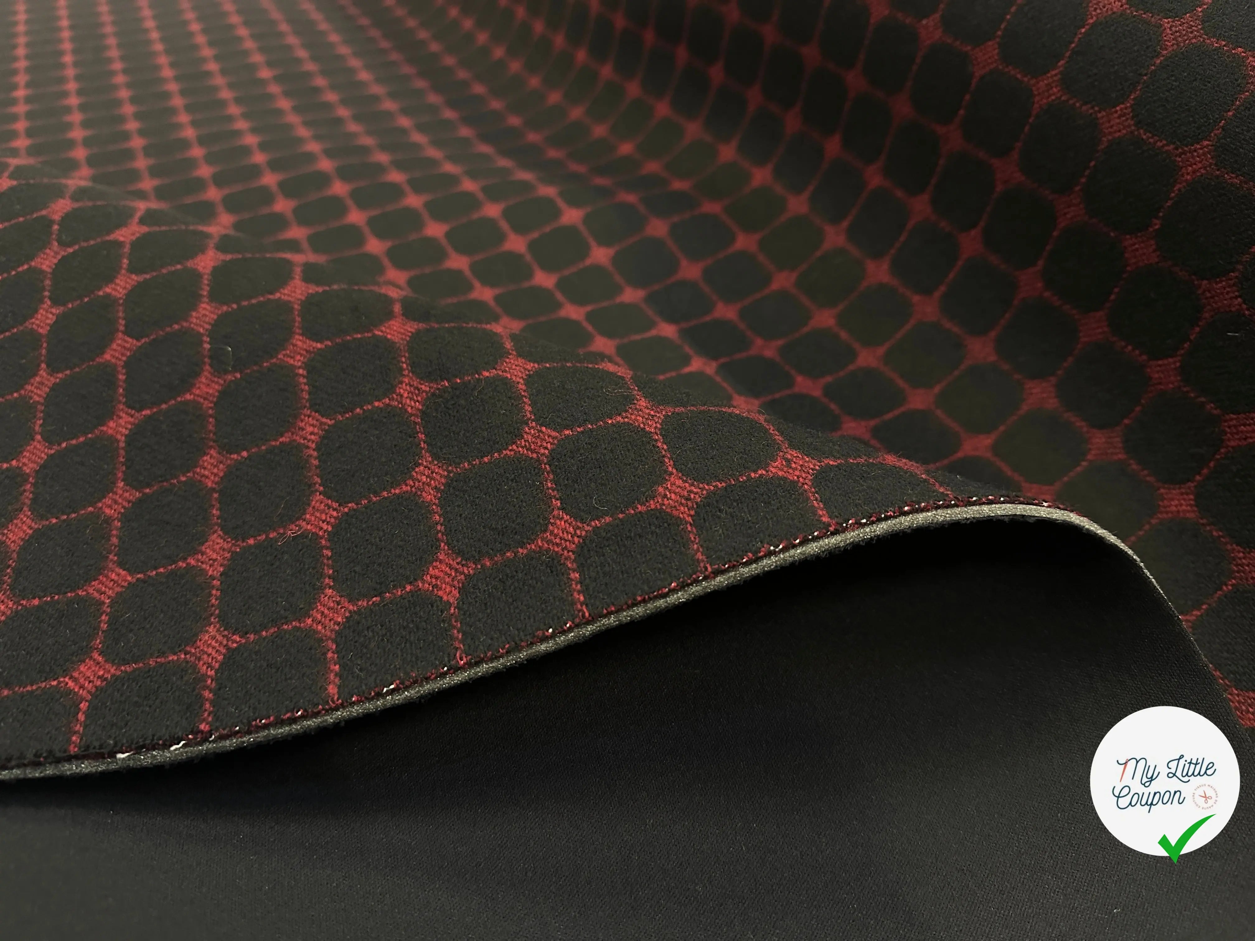 LAINAGE CONTRECOLLE NEOPRENE ROUGE ET NOIR MLC INTERN