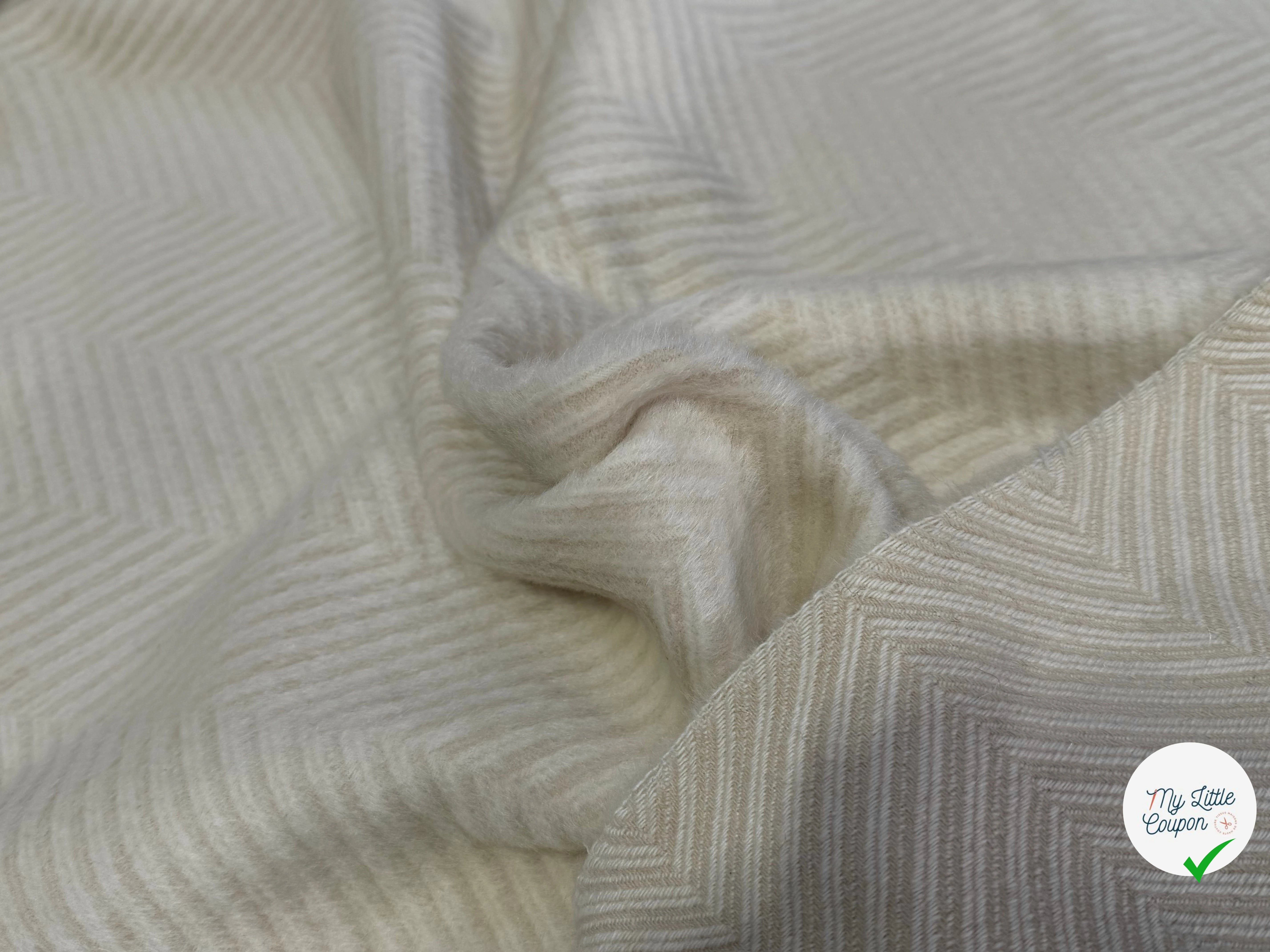 LAINAGE MANTEAU CHEVRON POILS COURT ULTRA DOUX ET BEAU BEIGE - My Little Coupon