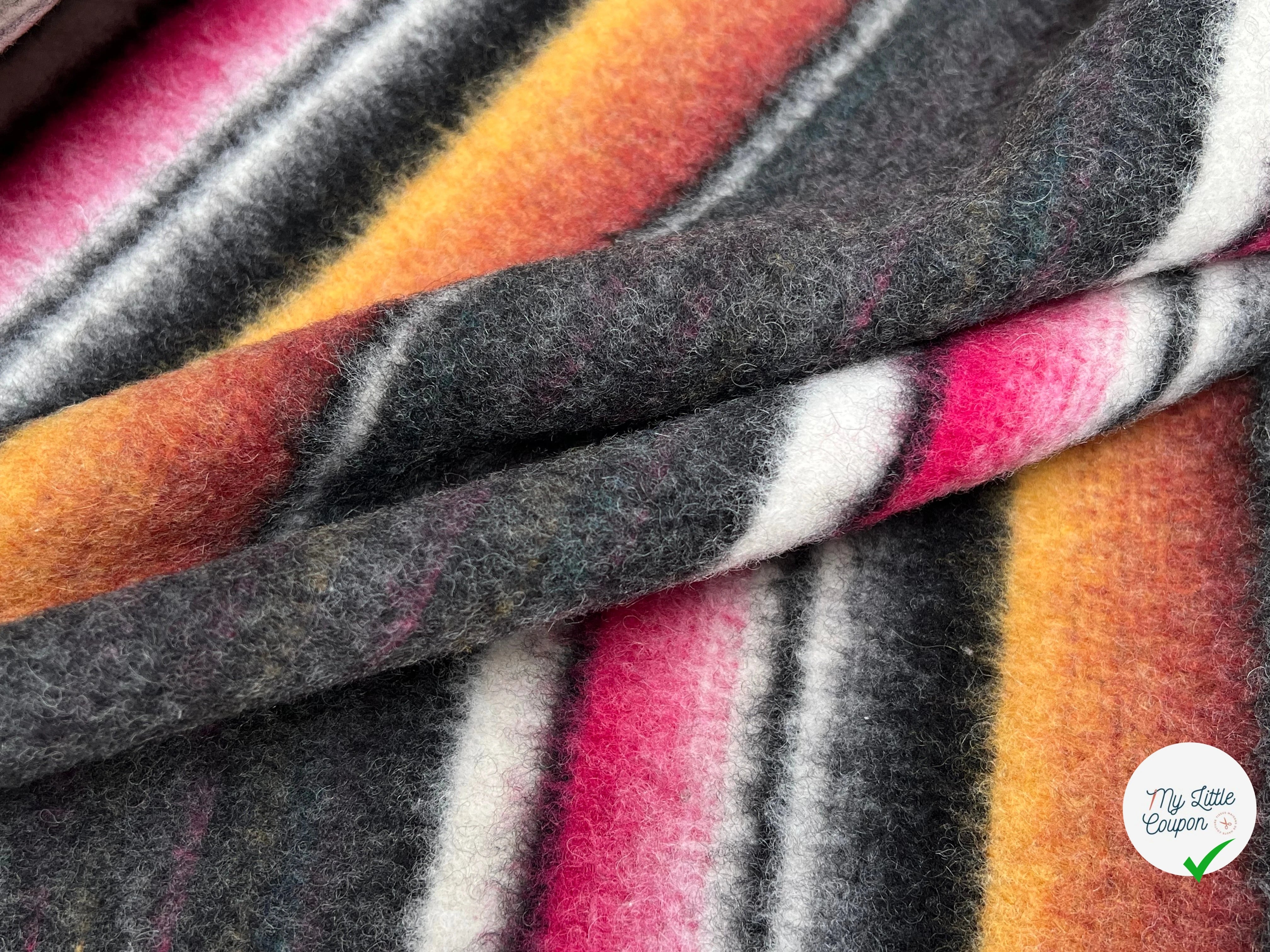 LAINAGE MANTEAU STRETCH À RAYURES MULTICOLORES 150CM - My Little Coupon