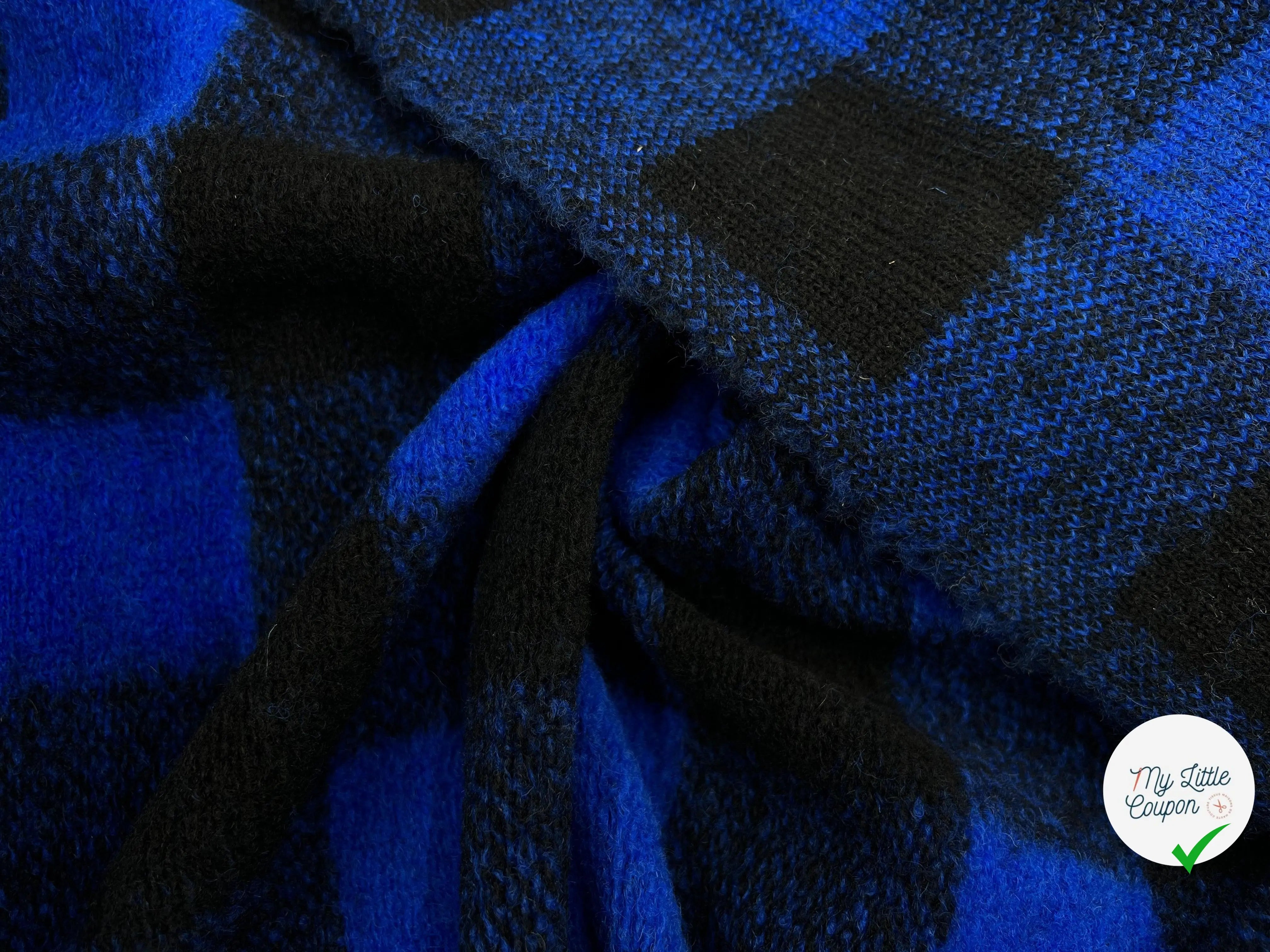 LAINAGE MANTEAU TRICOT DAMIER NOIR ET BLEU ROYAL - My Little Coupon - tissu - coudre