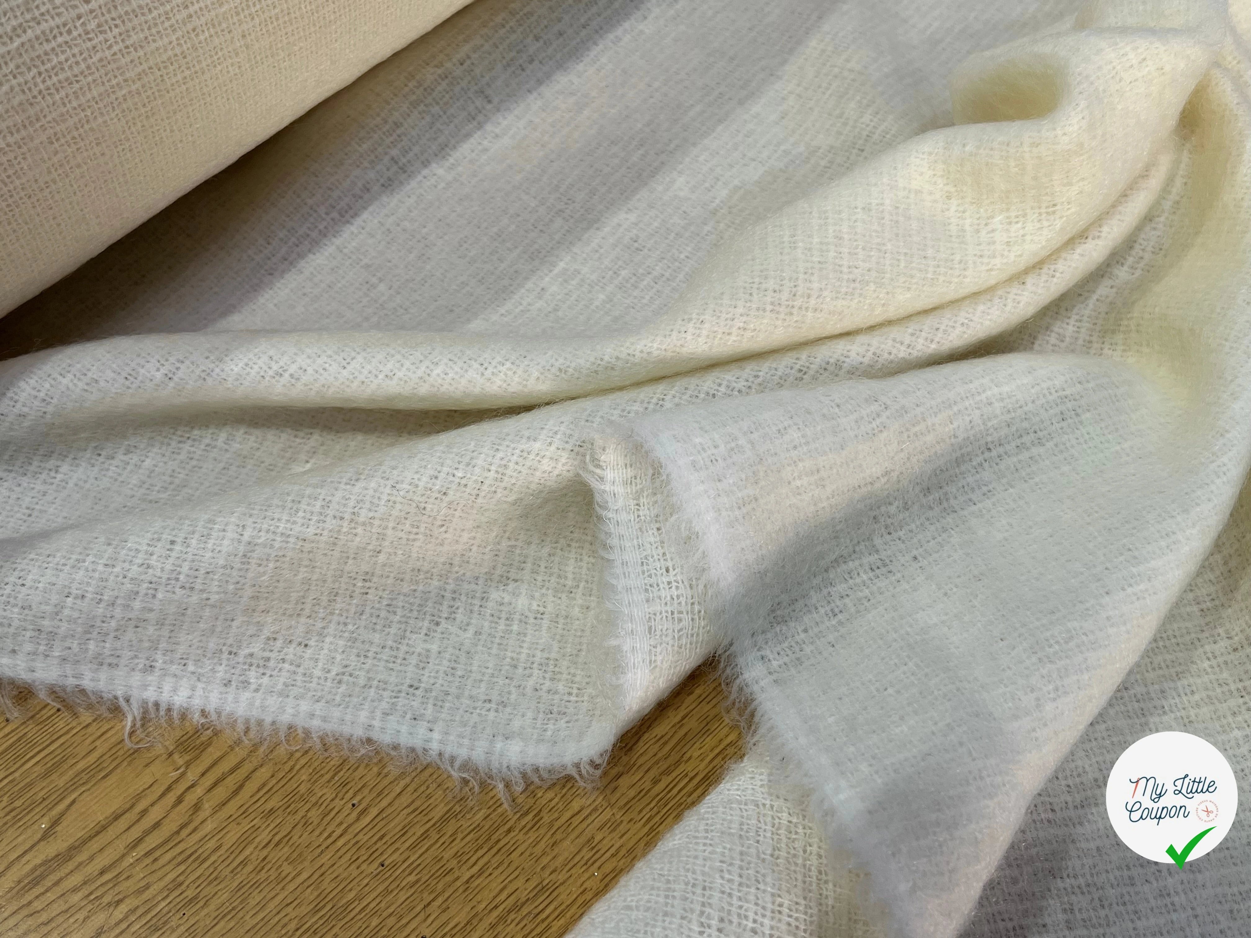 LAINAGE MOHAIR ET LAINE VIERGE BLANC CASSÉ ULTRA CHIC - My Little Coupon