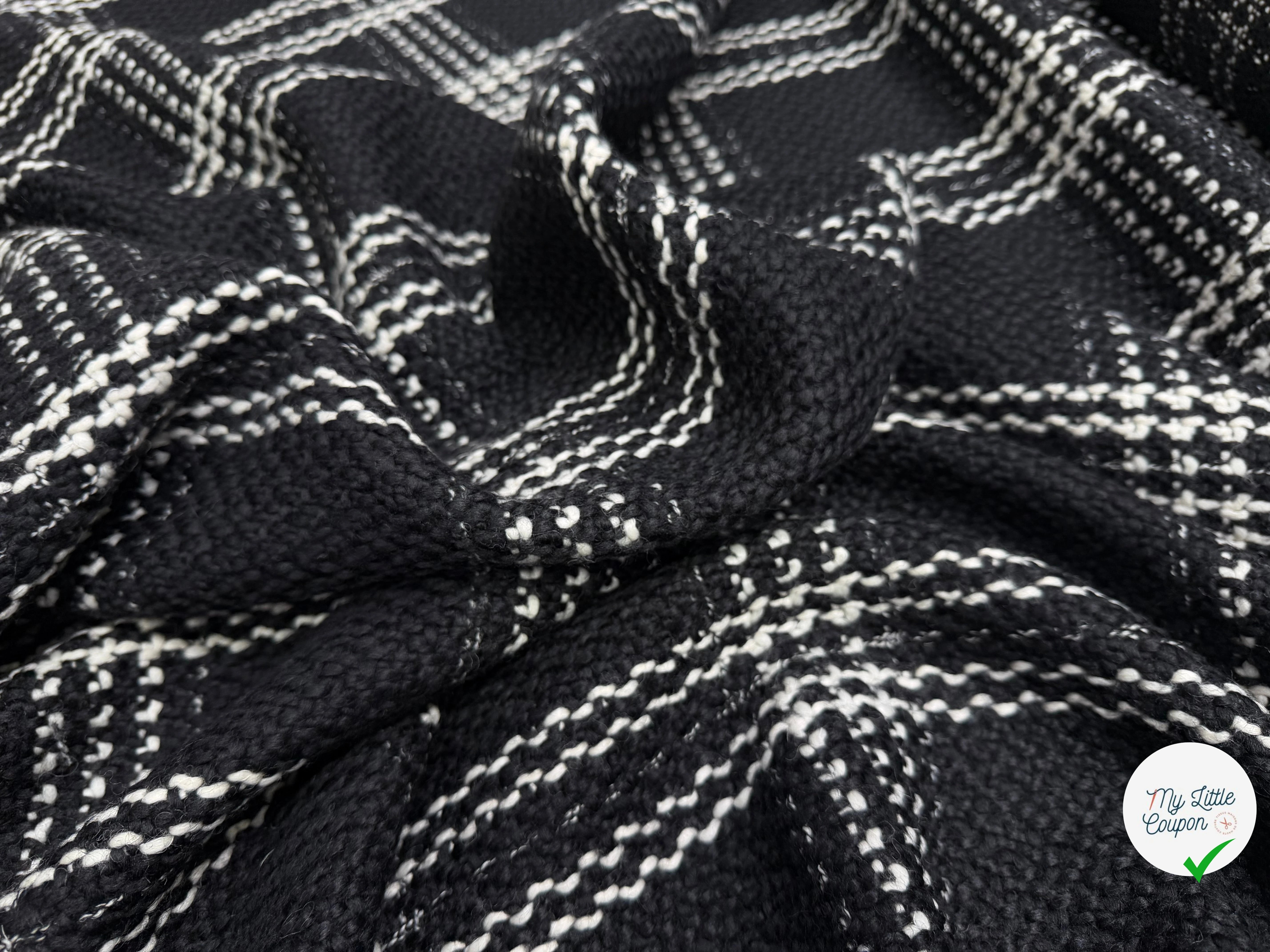 LAINAGE NOIR CARREAU BLANC CASSÉ - My Little Coupon
