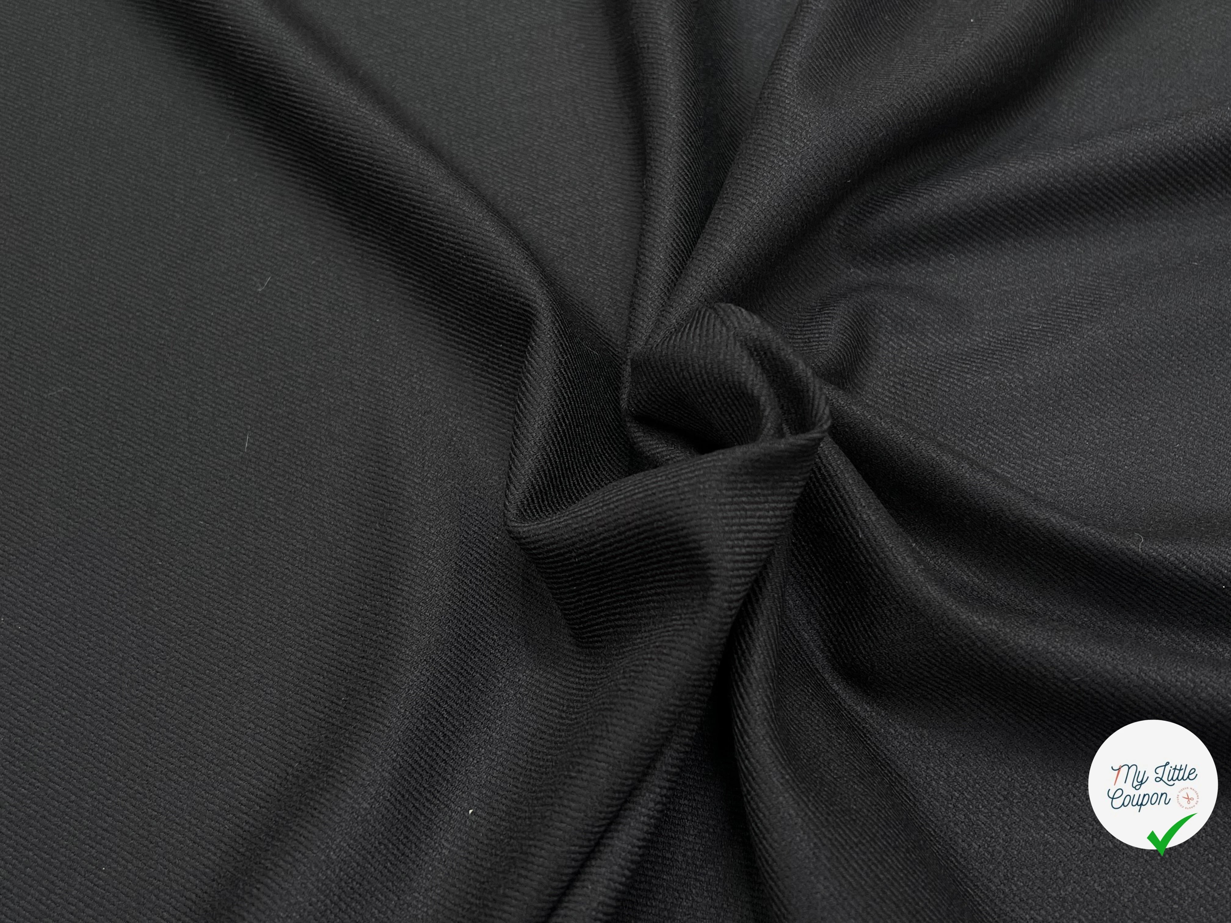 LAINAGE SERGÉ STRETCH LOURD ET FLUIDE SUBLIME NOIR 98% LAINE - My Little Coupon