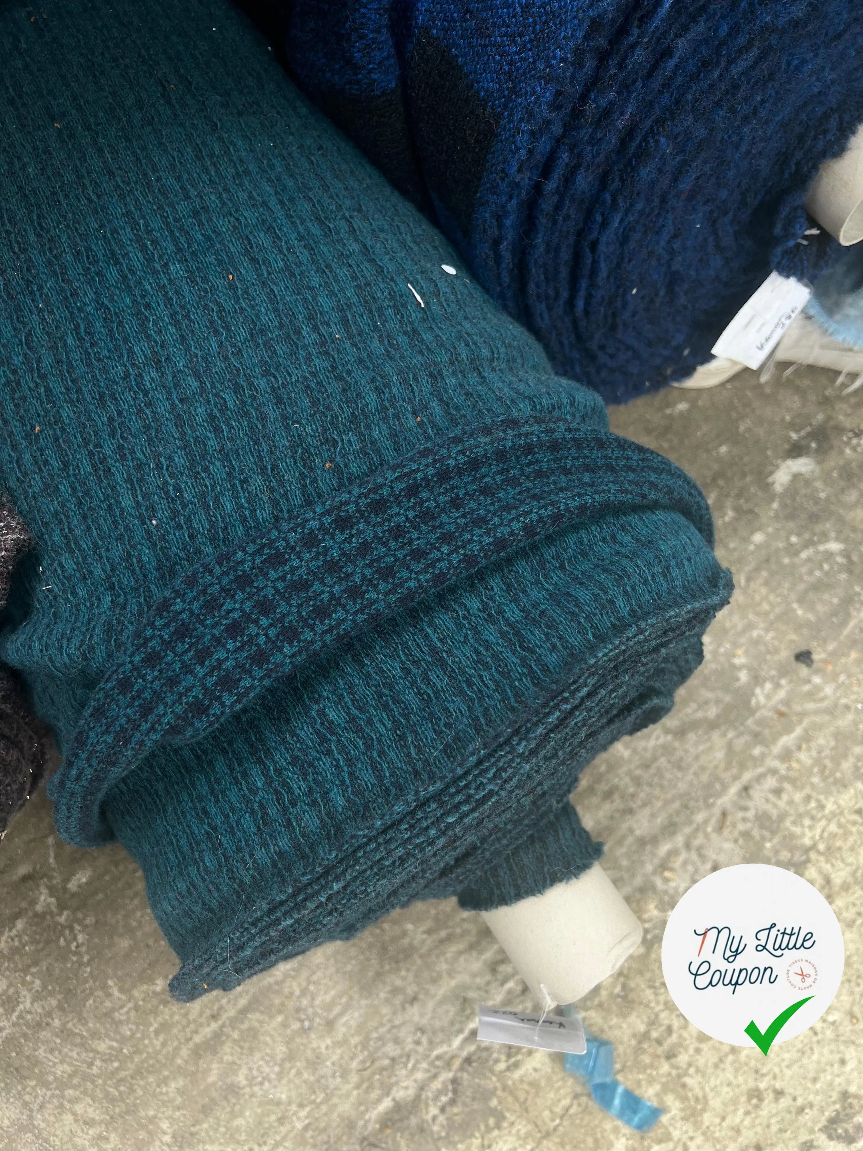 LAINAGE TRICOTÉ CARREAUX TRICOLORES 70% LAINE - My Little Coupon - tissu - coudre