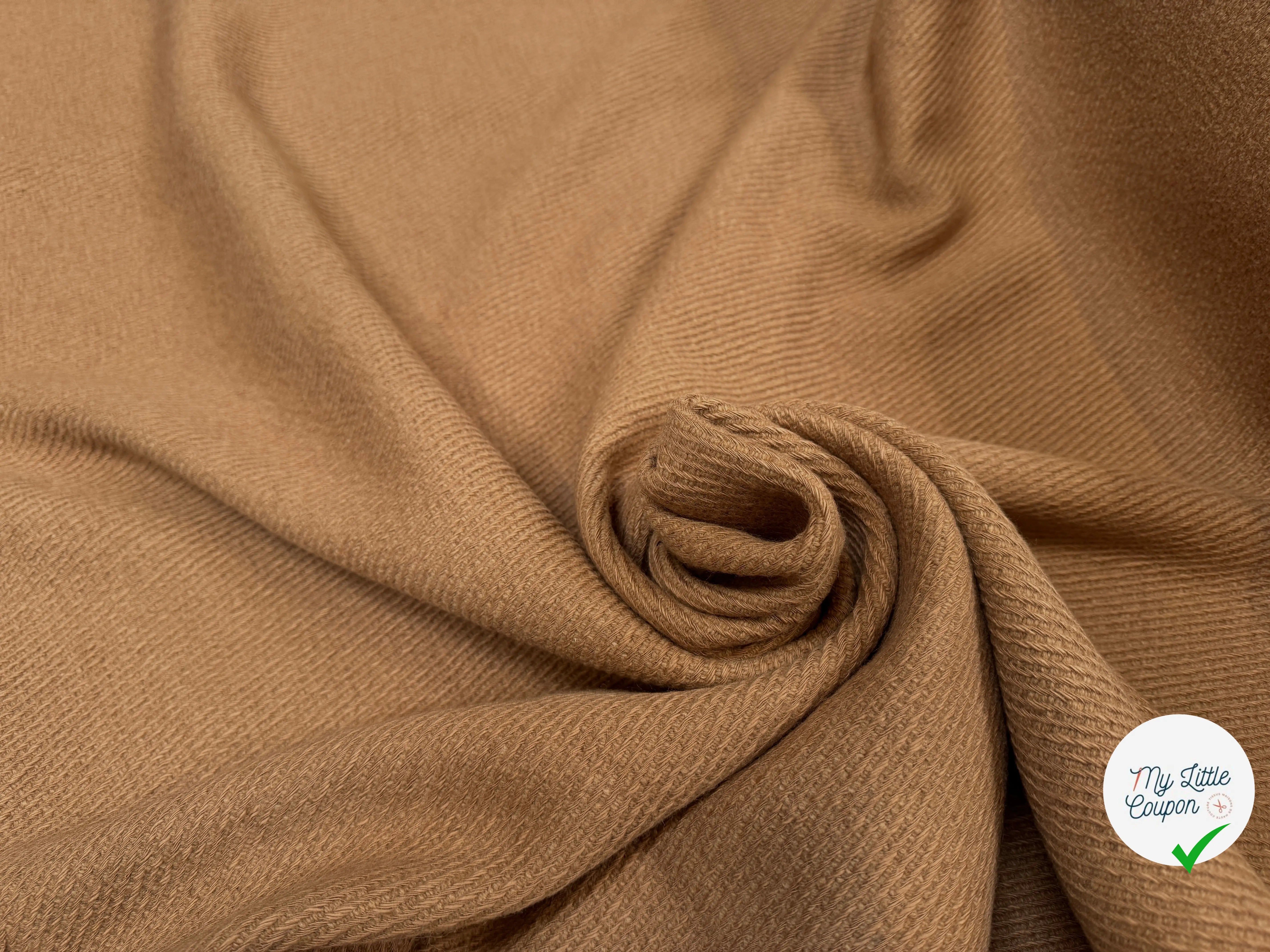 LAINE STRIÉE FAISA VERSUS LINE CAMEL - My Little Coupon