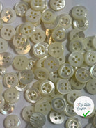 LOT DE 5 BOUTONS A 4 TROUS CREUSES 10MM  BLANC NACRE - My Little Coupon