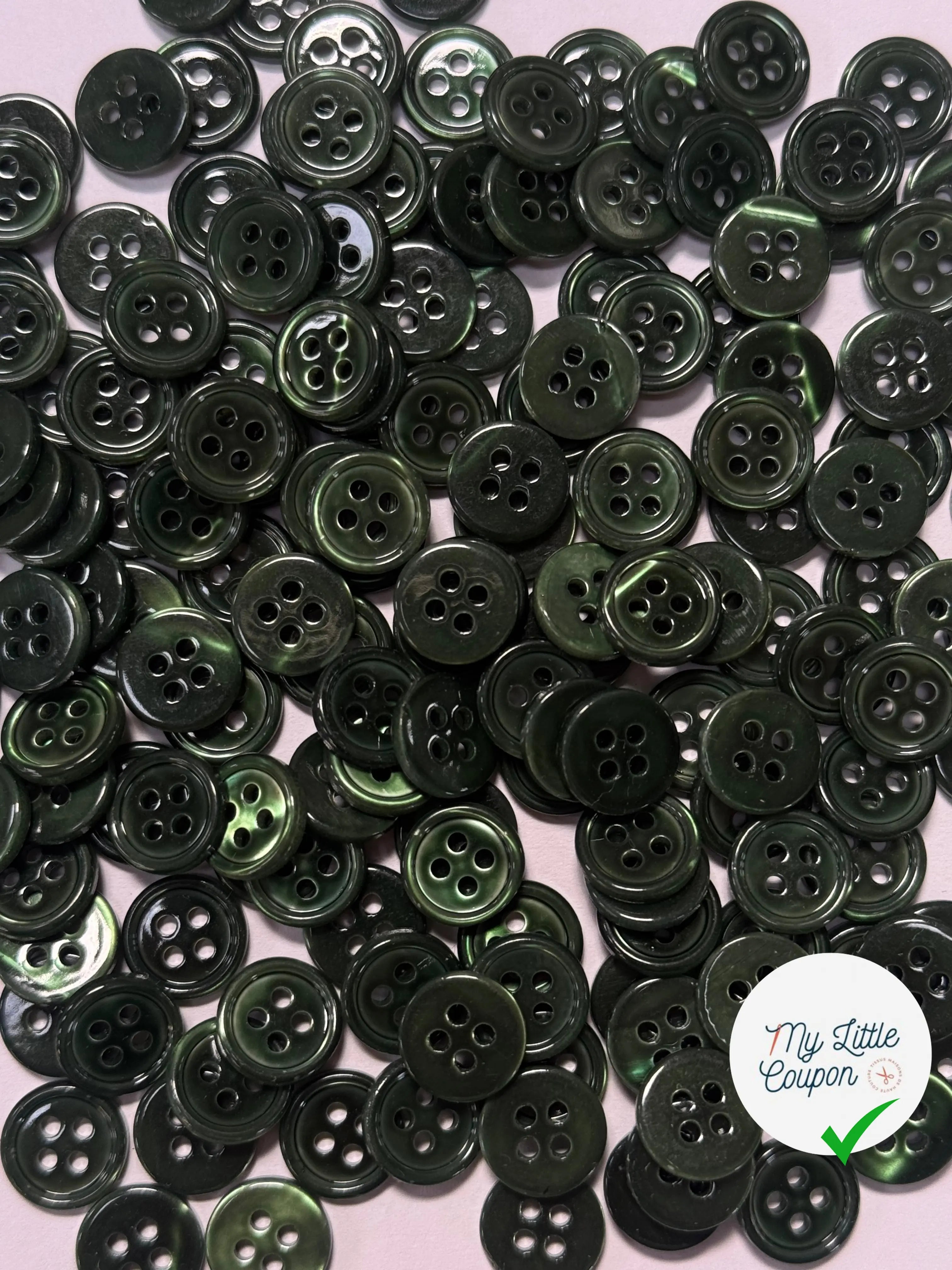 LOT DE 5 BOUTONS À 4 TROUS VERT SAPIN - My Little Coupon