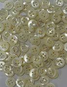 LOT DE 5 BOUTONS NACRE BLANC A 4 TROUS - My Little Coupon
