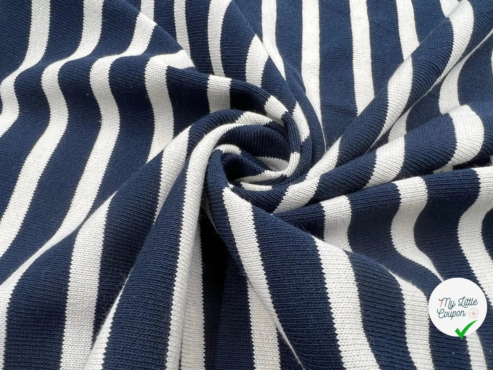 MAILLE COTON LOURDE RAYURES MARINES SUR ECRU - My Little Coupon - tissu - coudre