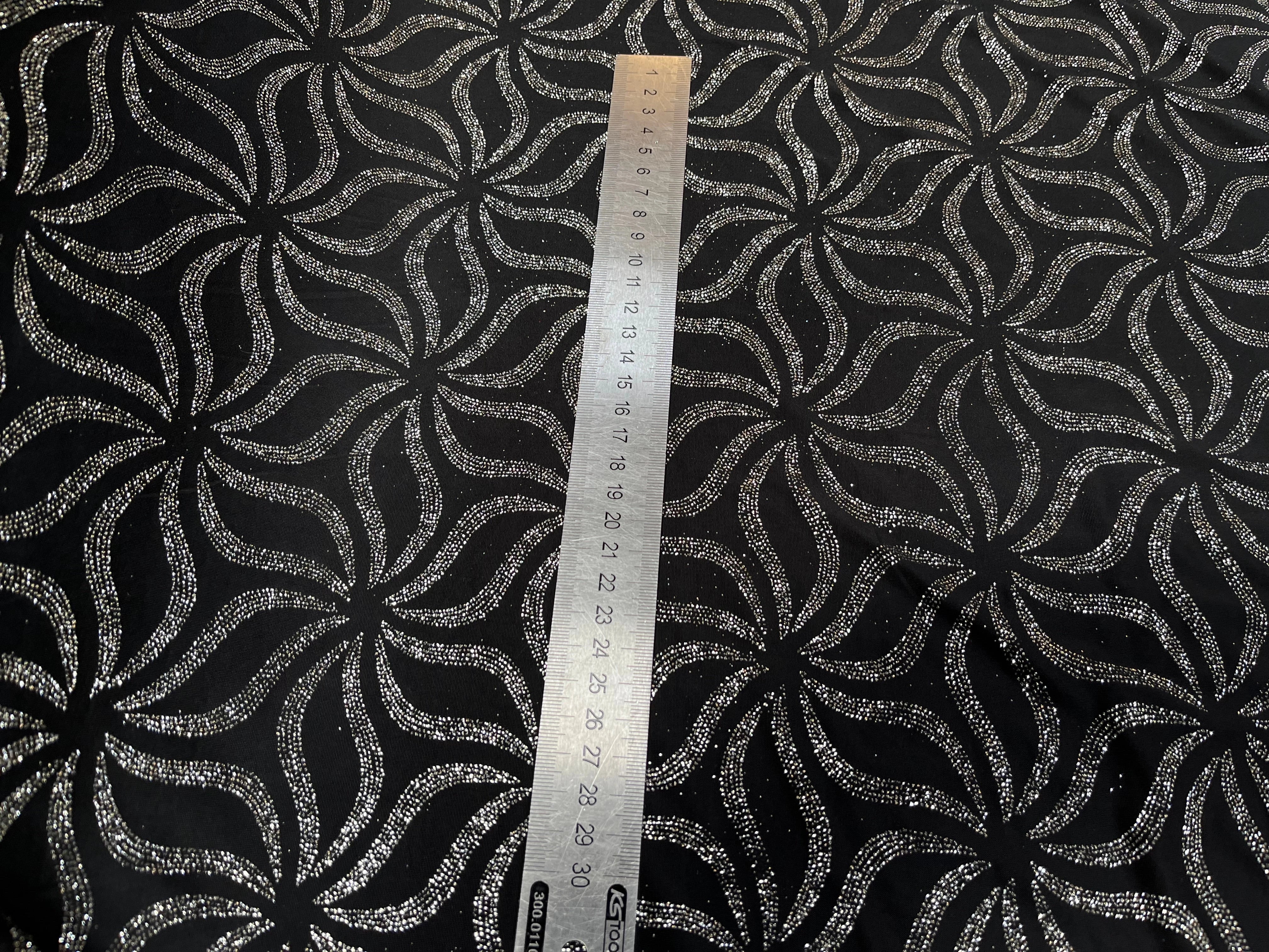 MAILLE FÊTE SÉQUIN GROSSES FEUILLES DE FLEURES BLACK&SILVER - My Little Coupon