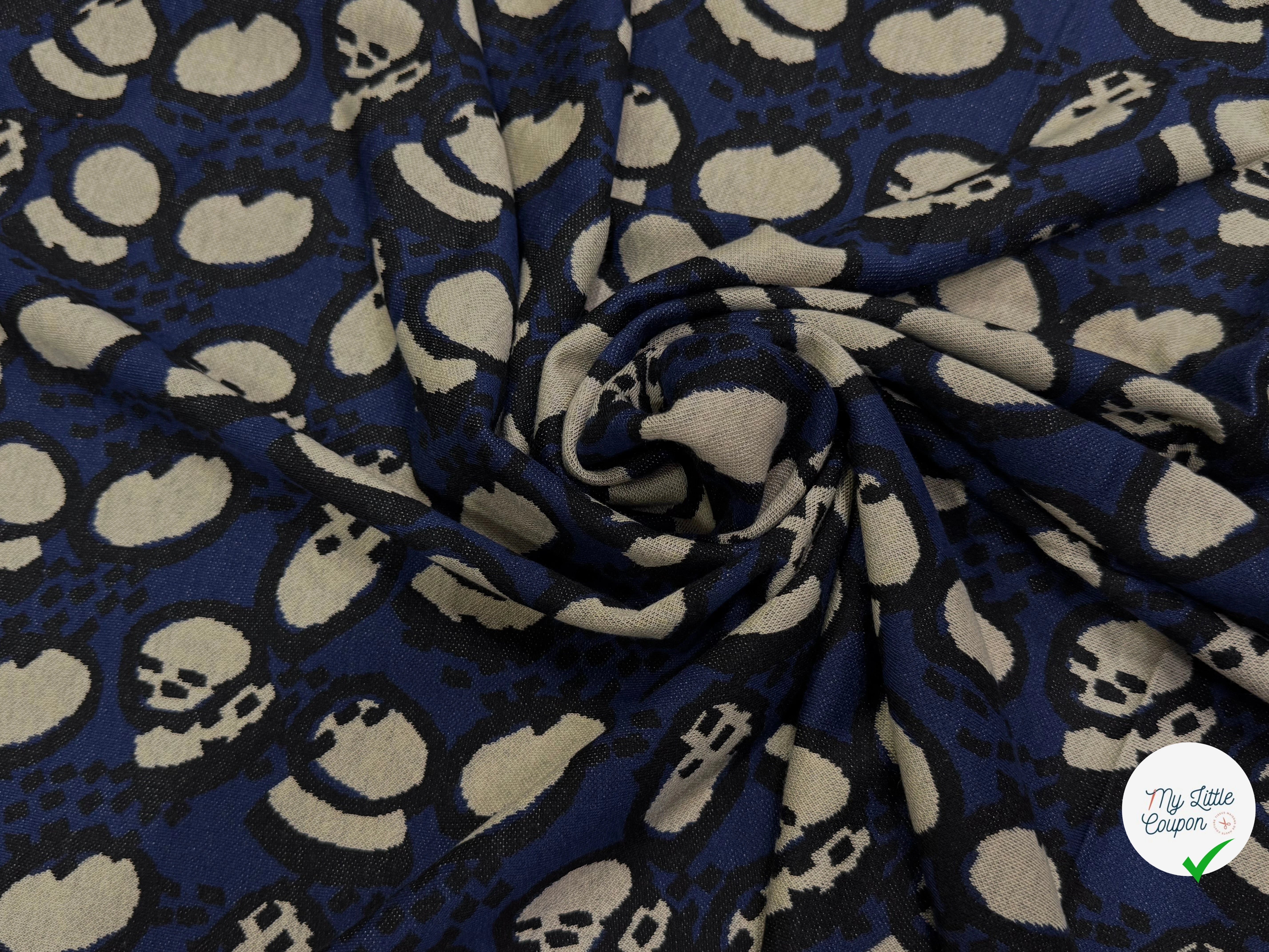 MAILLE JACQUARD ESPRIT MILANO MOTIF ABSTRAIT ÉCRU FOND BLEU MARINE - My Little Coupon