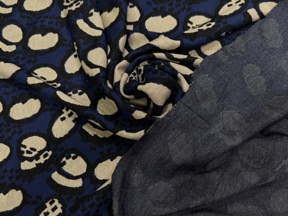 MAILLE JACQUARD ESPRIT MILANO MOTIF ABSTRAIT ÉCRU FOND BLEU MARINE - My Little Coupon