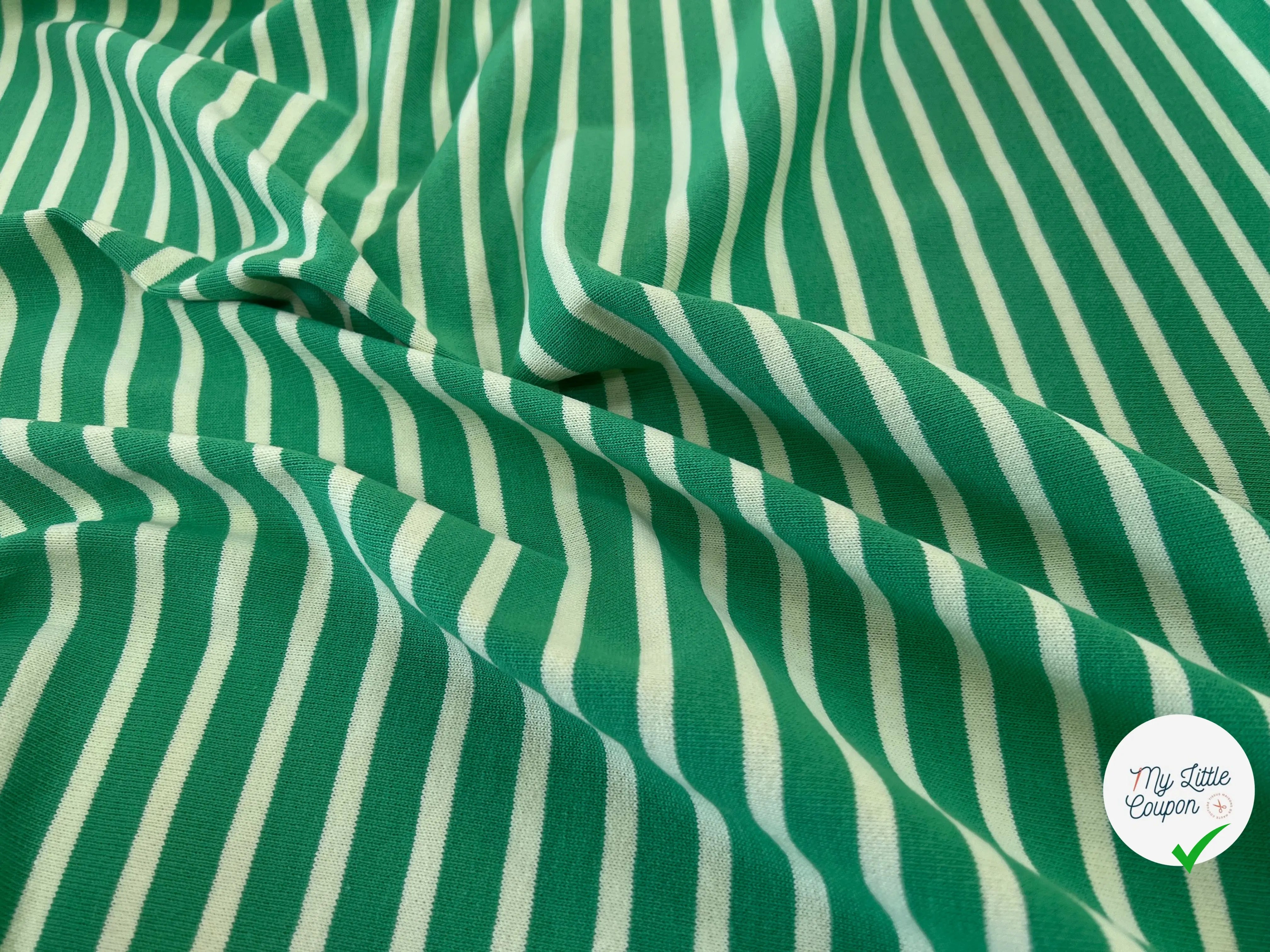 MAILLE LOURDE RAYURES CREME FOND VERT - My Little Coupon