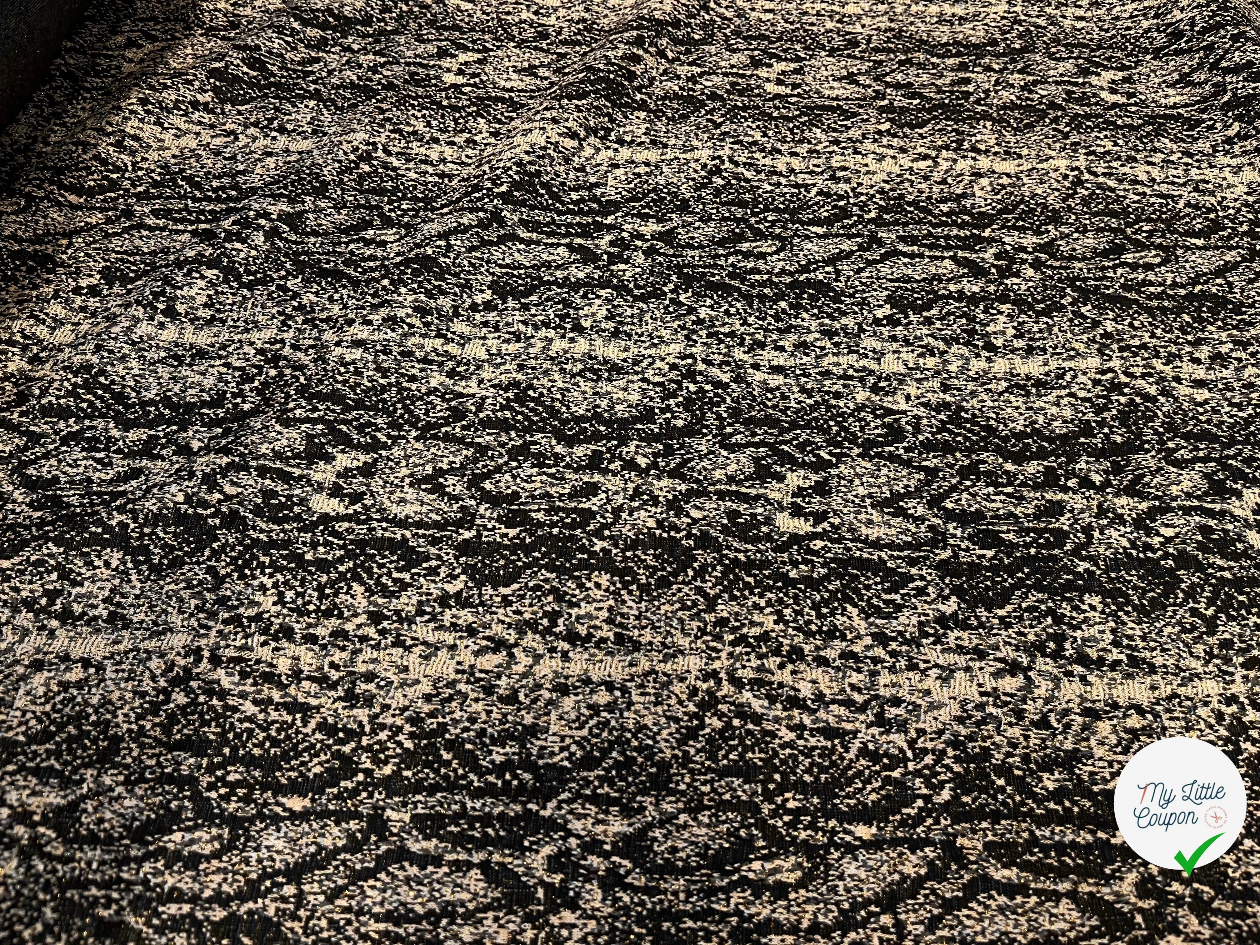 MAILLE MILANO 25% VISCOSE MOTIF ÉFFET LÉOPARD NOIR&BEIGE FIL OR - My Little Coupon