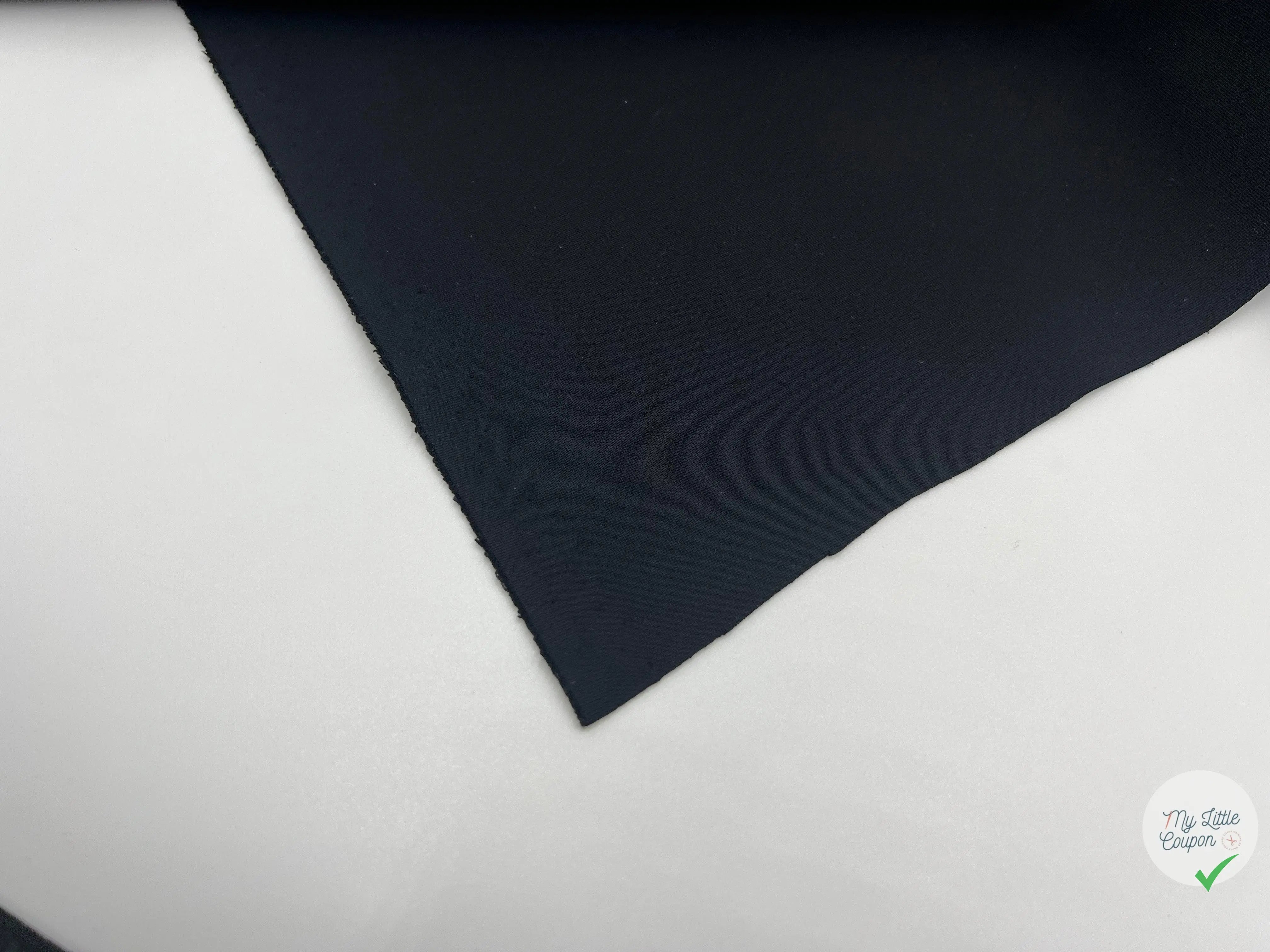 MAILLE NOIRE TOUCHER NÉOPRÈNE - coupon de tissu de 3 mètres - My Little Coupon - tissu - coudre