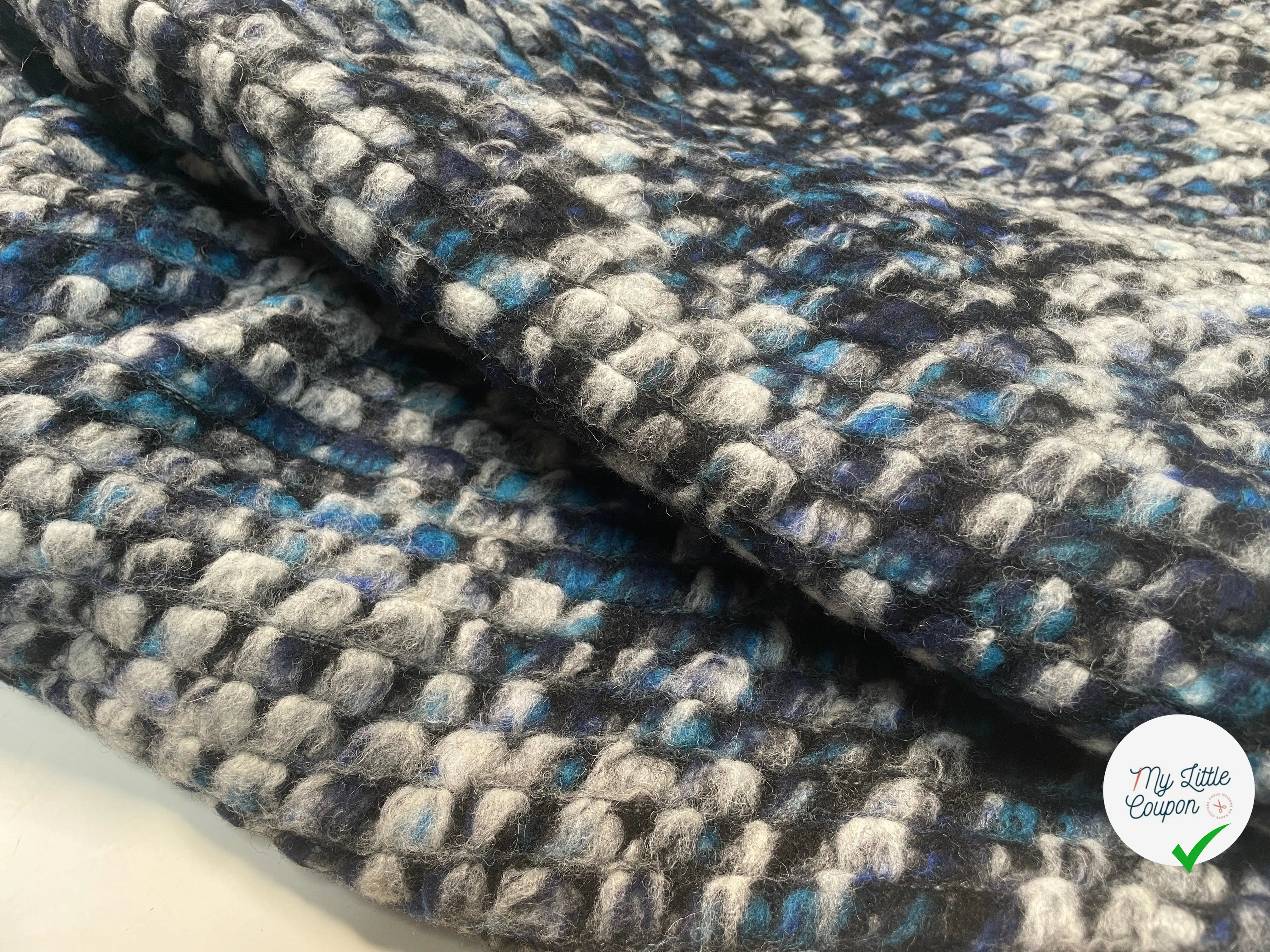 MANTEAU BOUCLETTE STRUCTURE MAILLE CHINÉ MULTICOLORE TENDANCE BLEU - My Little Coupon - tissu - coudre