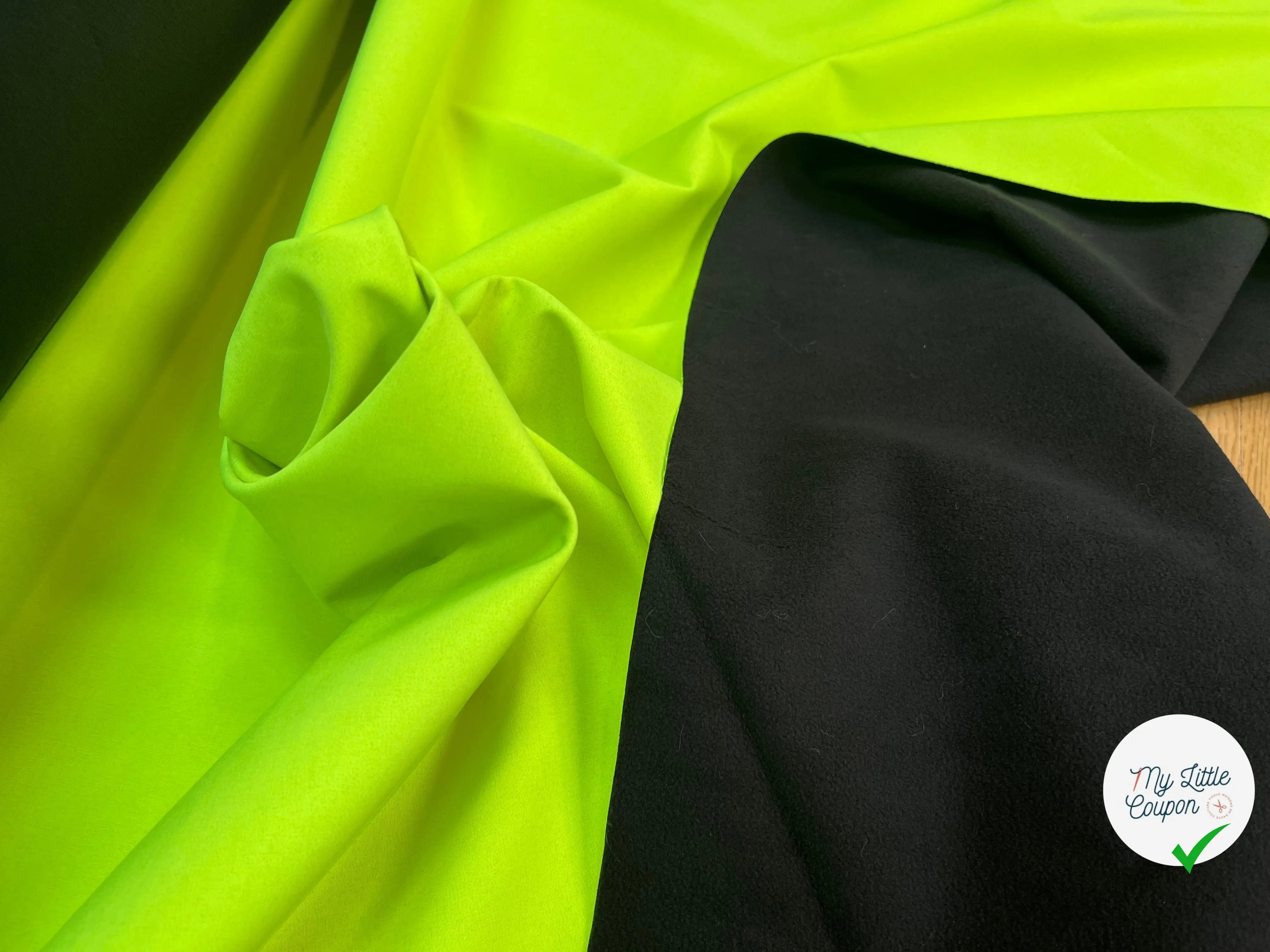 MICROPOLAIRE CONTRECOLLÉ OEKOTEX KC JAUNE FLUO/NOIR - My Little Coupon