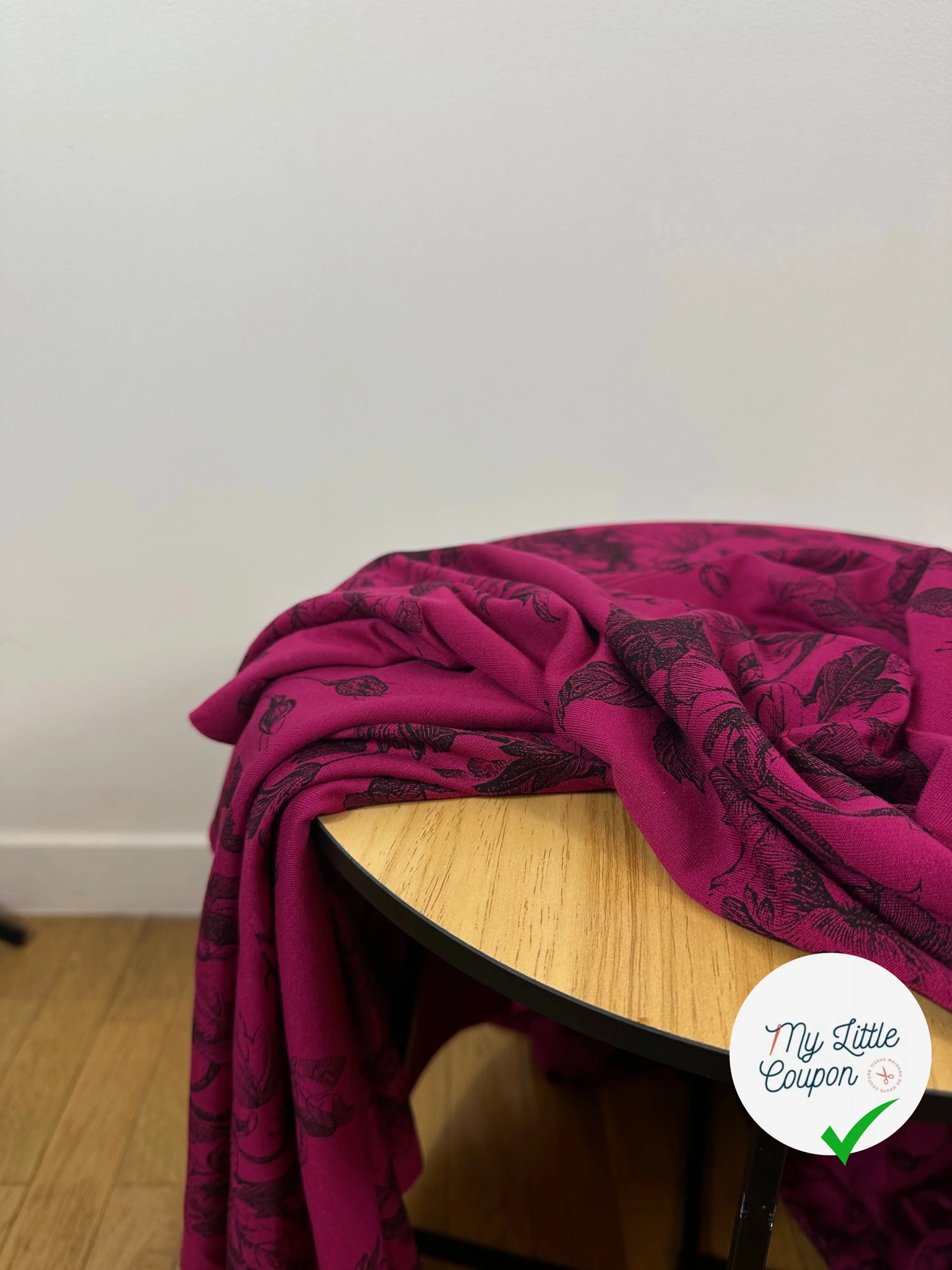 MOLLETON LÉGER VISCOSE STRIÉ AUBERGINE FUCHSIA GROSSE FLEURS MLC INTERN
