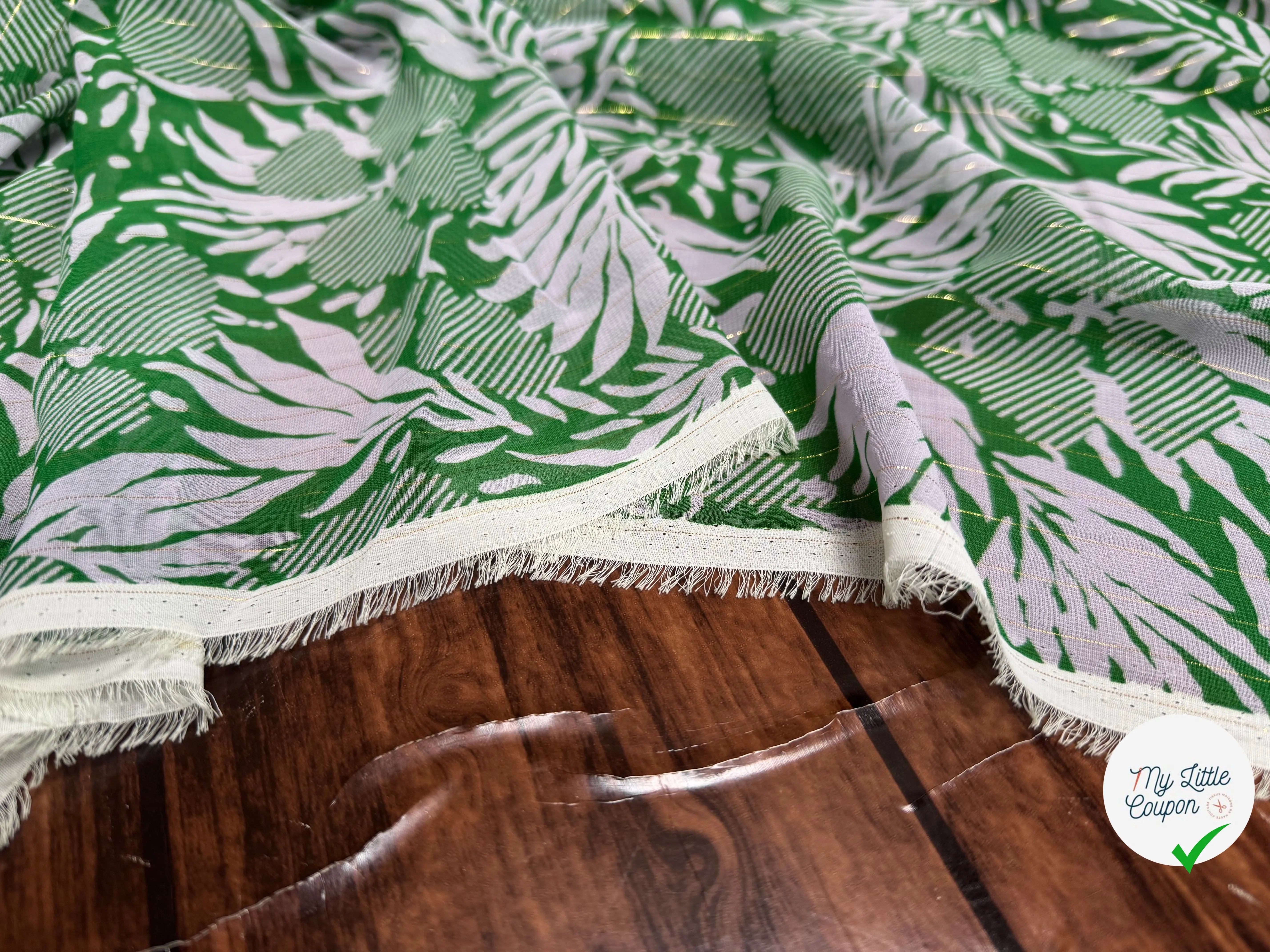 MOUSSELINE MOTIF FEUILLAGES VERT 100% POLYESTER - My Little Coupon