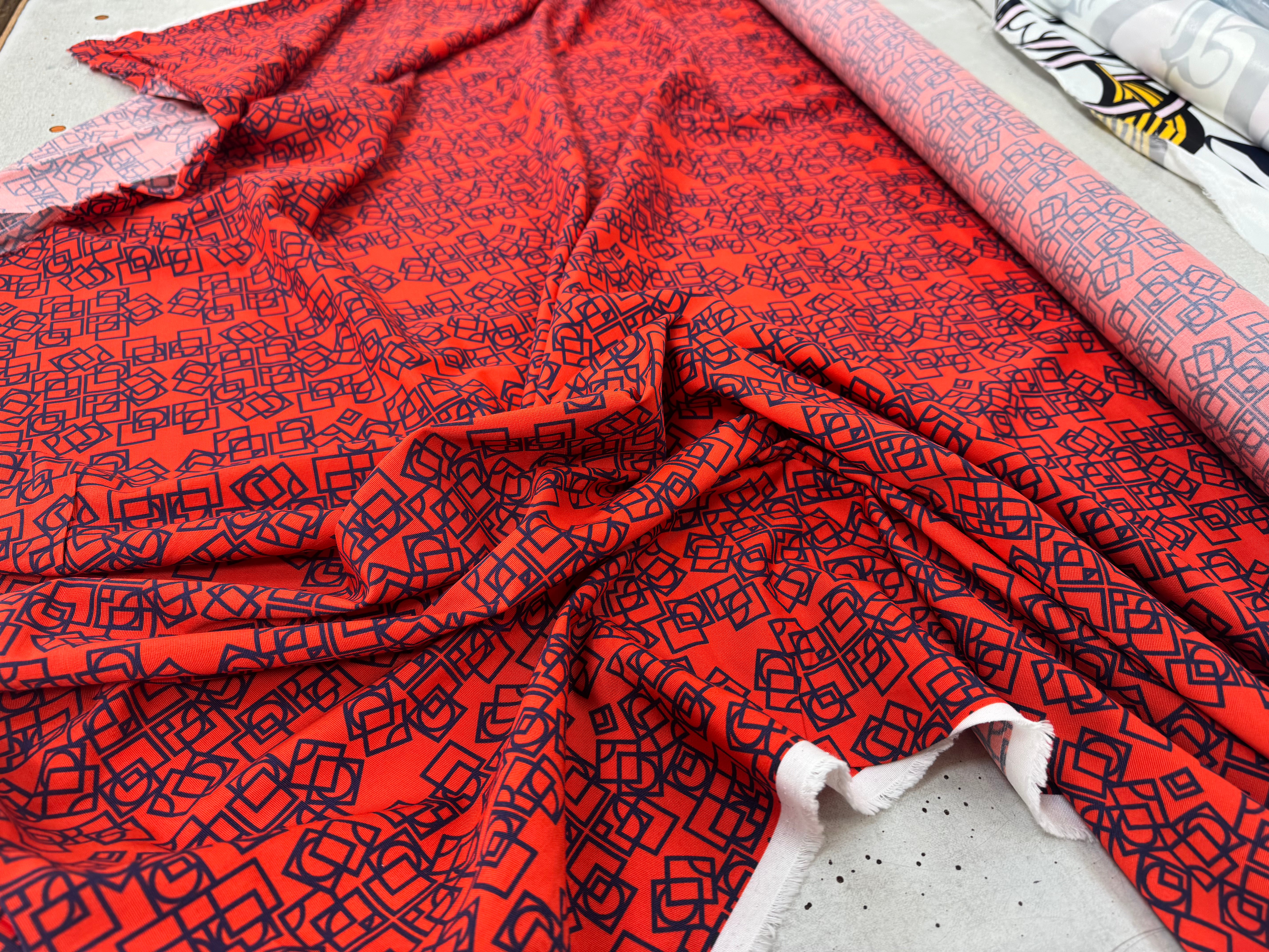 OTTOMAN STRETCH VISCOSE COTON IMRIMÉ GÉOMÉTRIQUE ORANGE - My Little Coupon