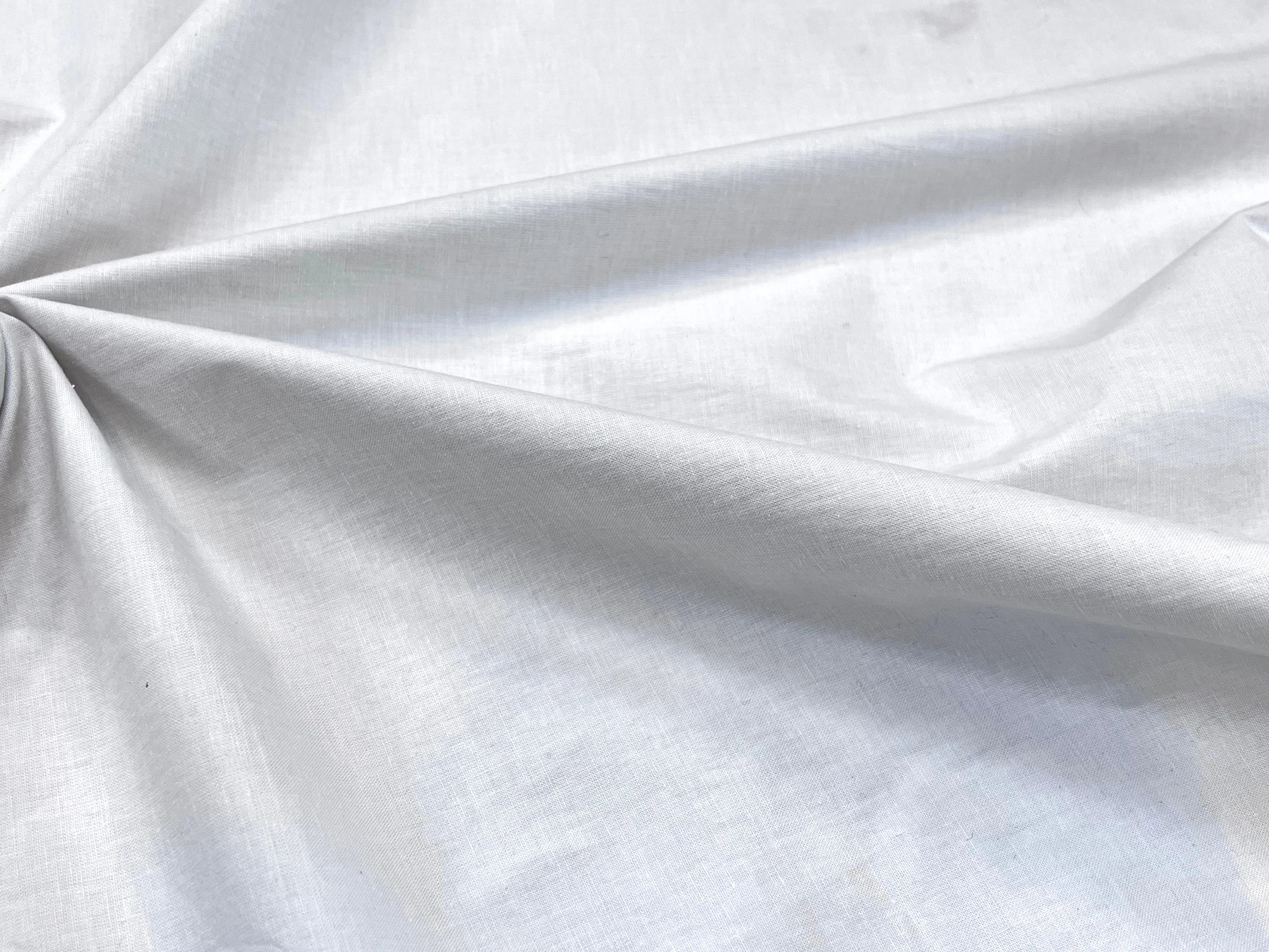 PERCALE DE COTON CHINTZÉ VILNIUS UNE FACE VANILLE ET L'AUTRE BLANC LÉGÈREMENT CASSÉ - My Little Coupon