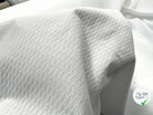 PIQUÉ DE COTON LOSANGES SUISSE BLANC OPTIQUE ST GALLEN - My Little Coupon - tissu - coudre
