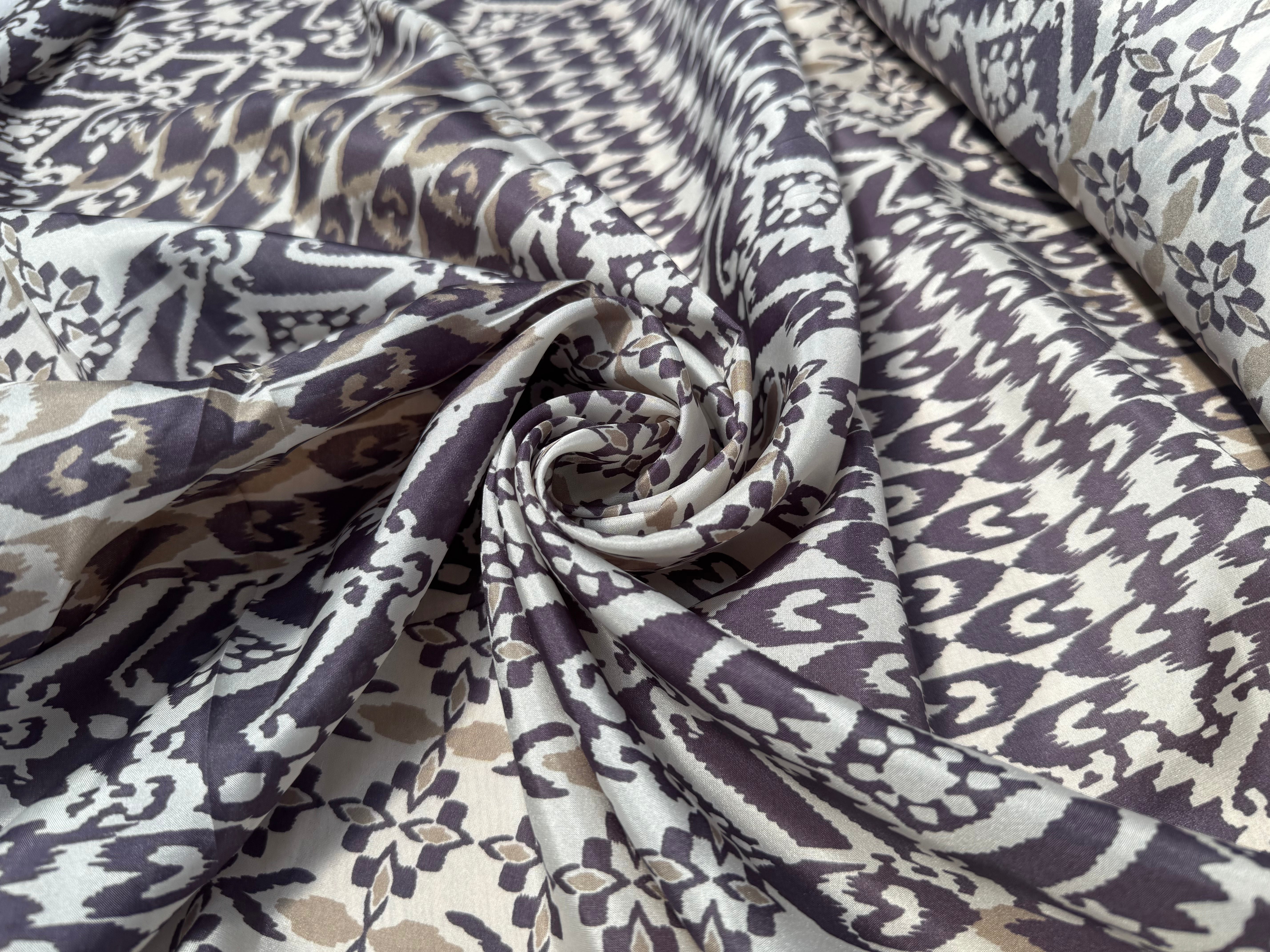 PONGÉ DE SOIE FOND BLANC MOTIFS ABSTRAIT VIOLET - My Little Coupon