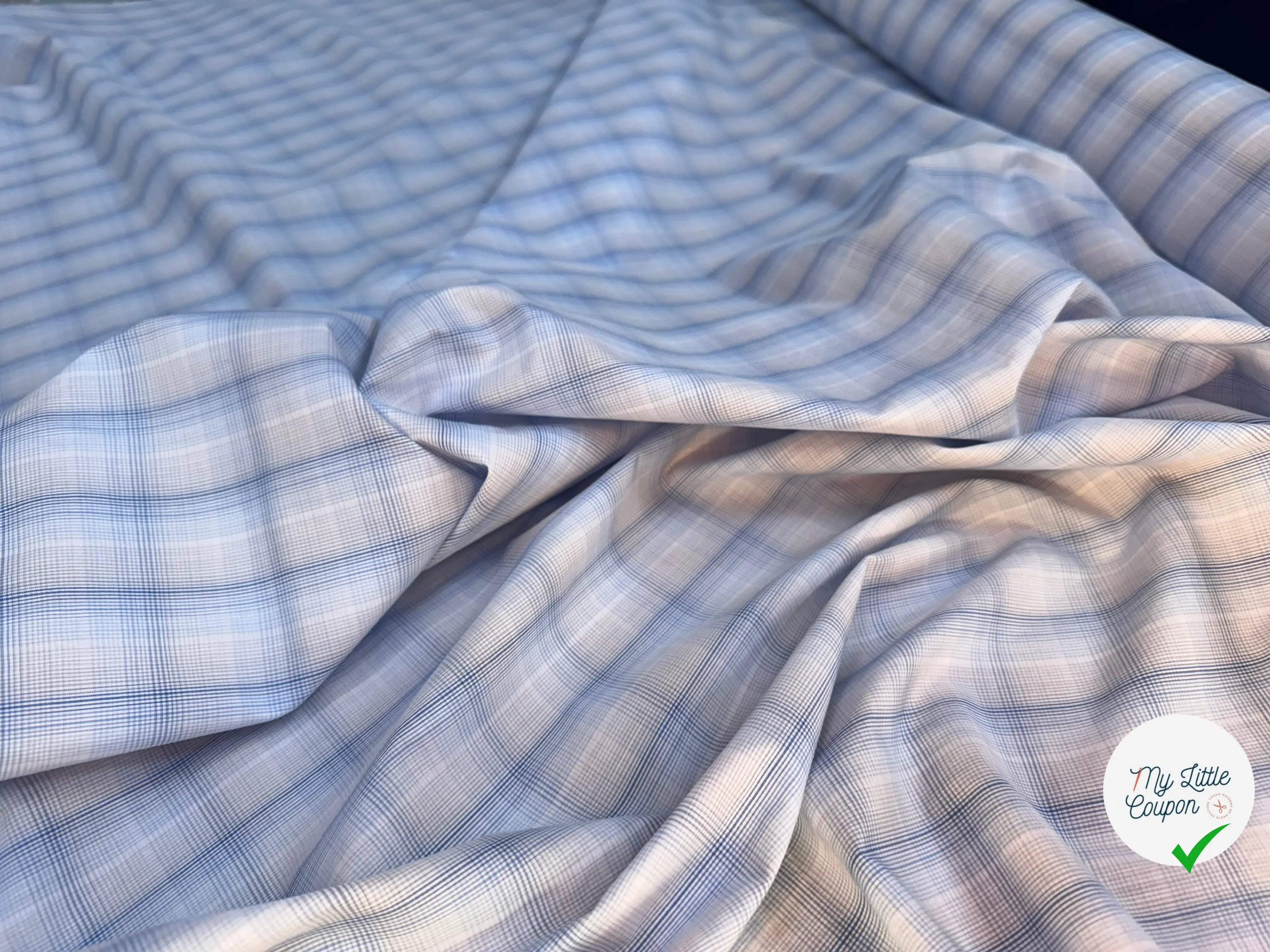 POPELINE COTON CARREAUX FOND BLANC BLEU - My Little Coupon