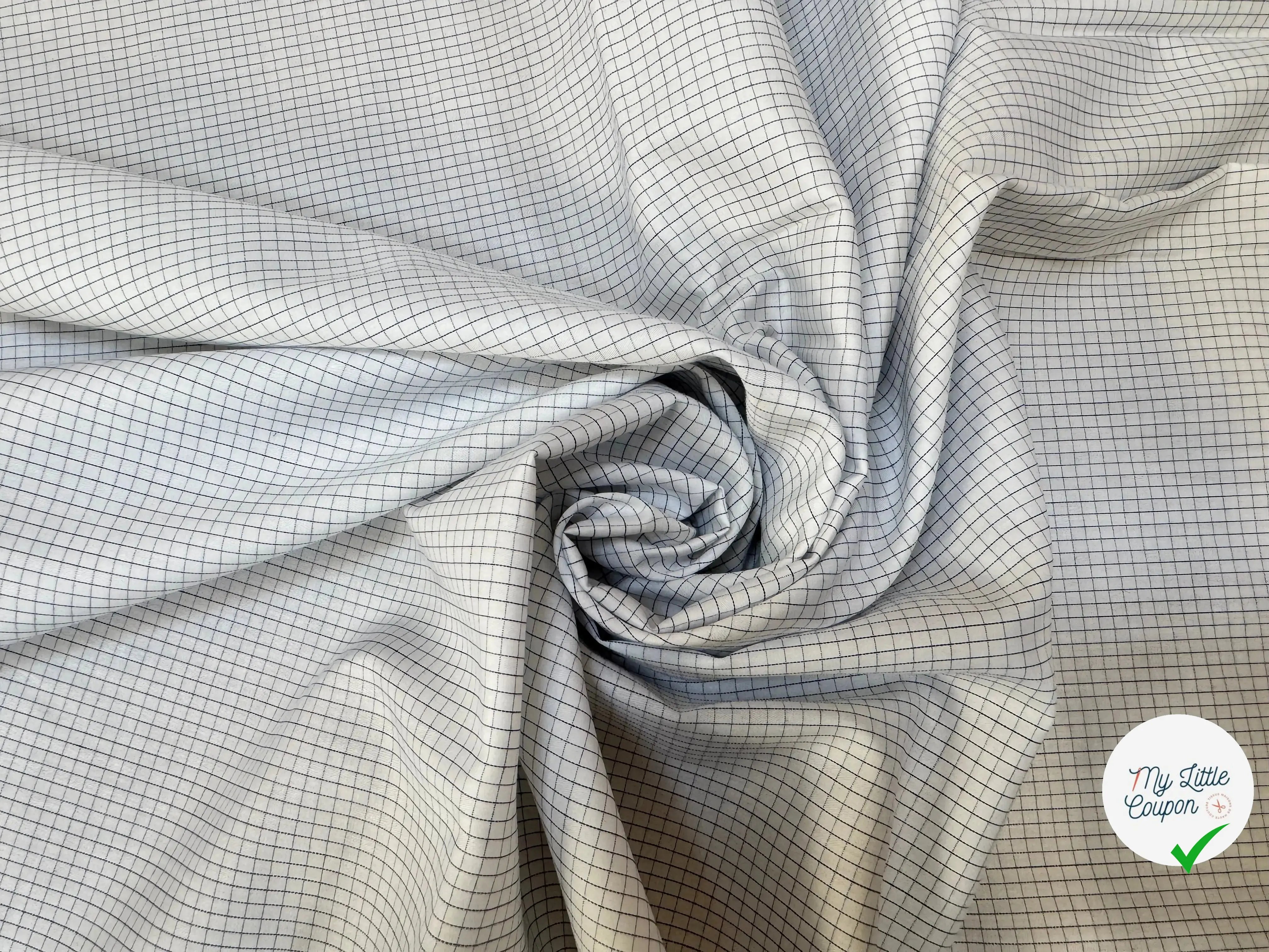 POPELINE DE COTON 100% COTON A CARREAUX BLANC ET BLEU MARINE (TESSITURA MONTI) - My Little Coupon