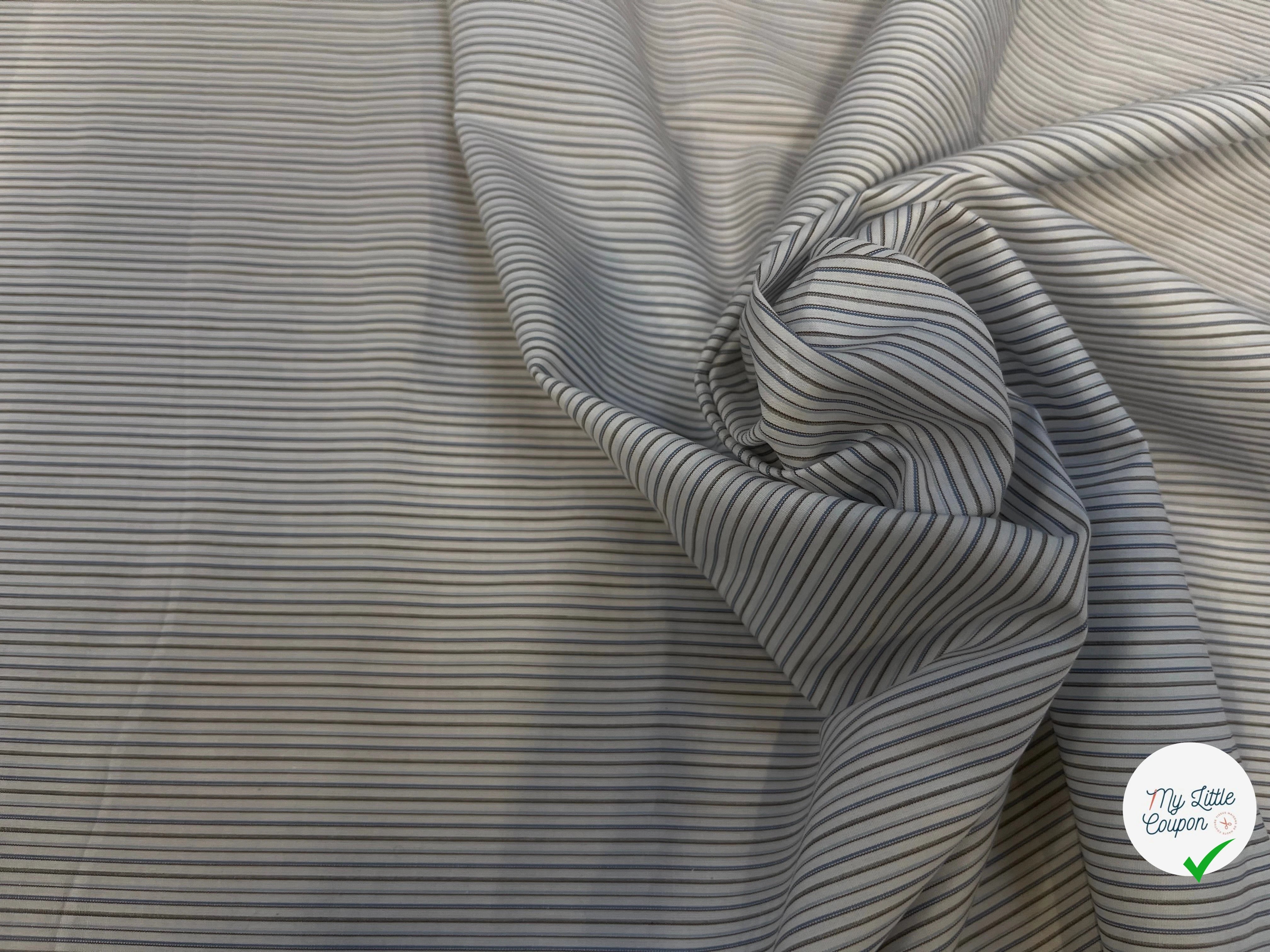 POPELINE DE COTON À RAYURES BLEUES ET GRISES PARALLÈLE À LA LISIÈRE - My Little Coupon