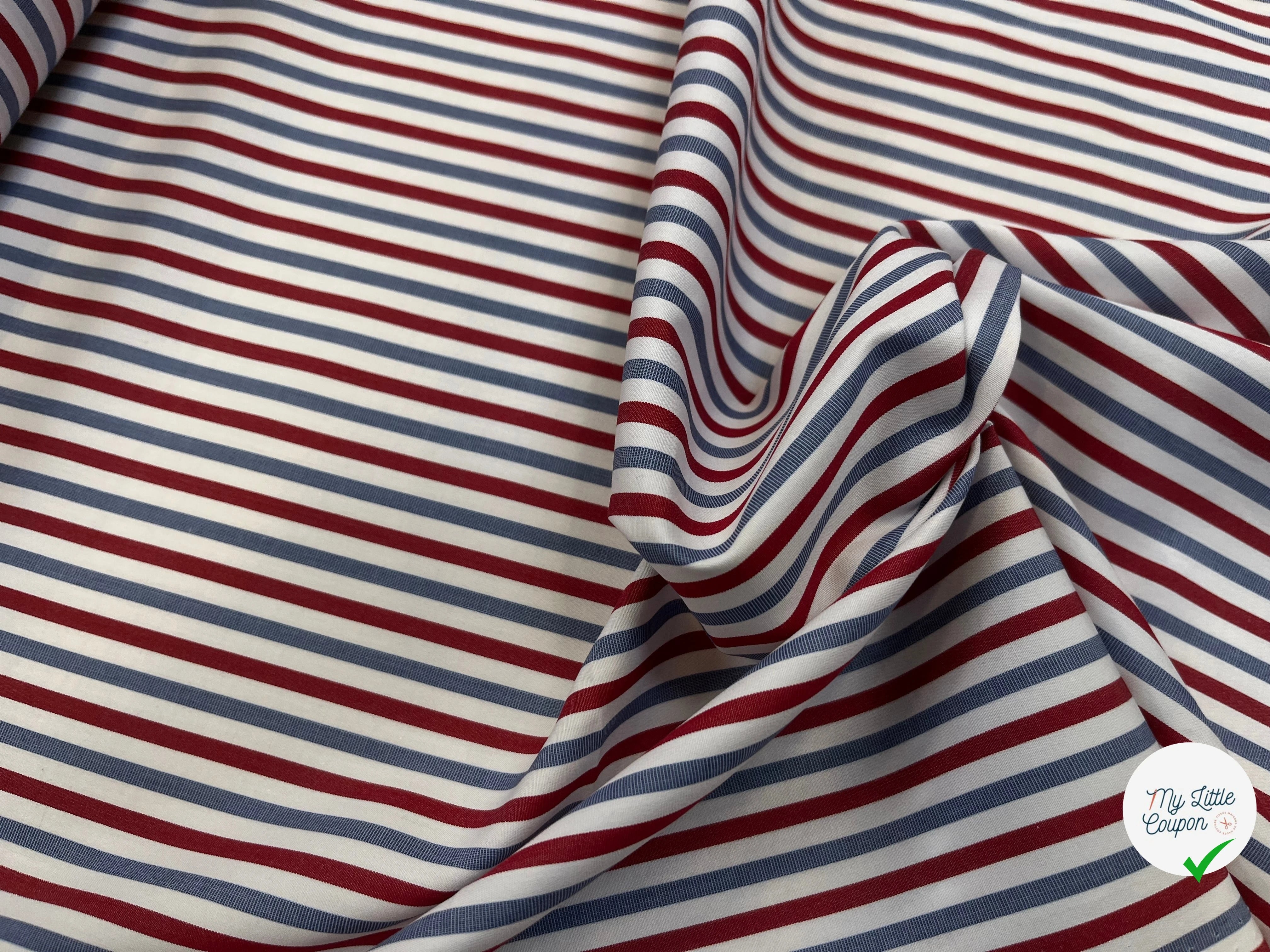 POPELINE DE COTON À RAYURES BLEUES ET ROUGES 153CM - My Little Coupon