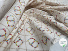 POPELINE DE COTON BOUCLE CEINTURE FLEURIES FOND BEIGE - My Little Coupon