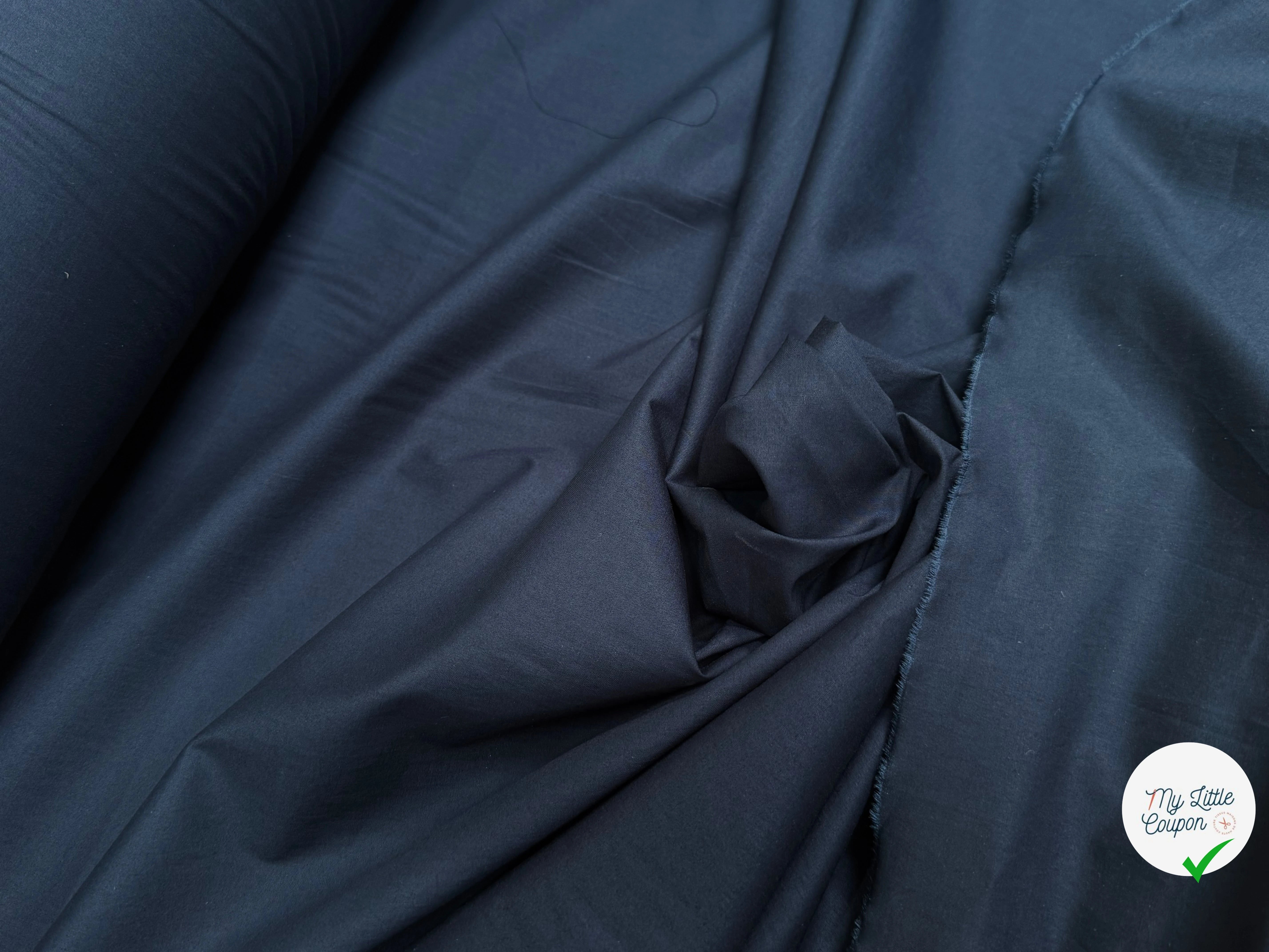 Tissu popeline de coton stretch bleu nuit - tombé du tissu