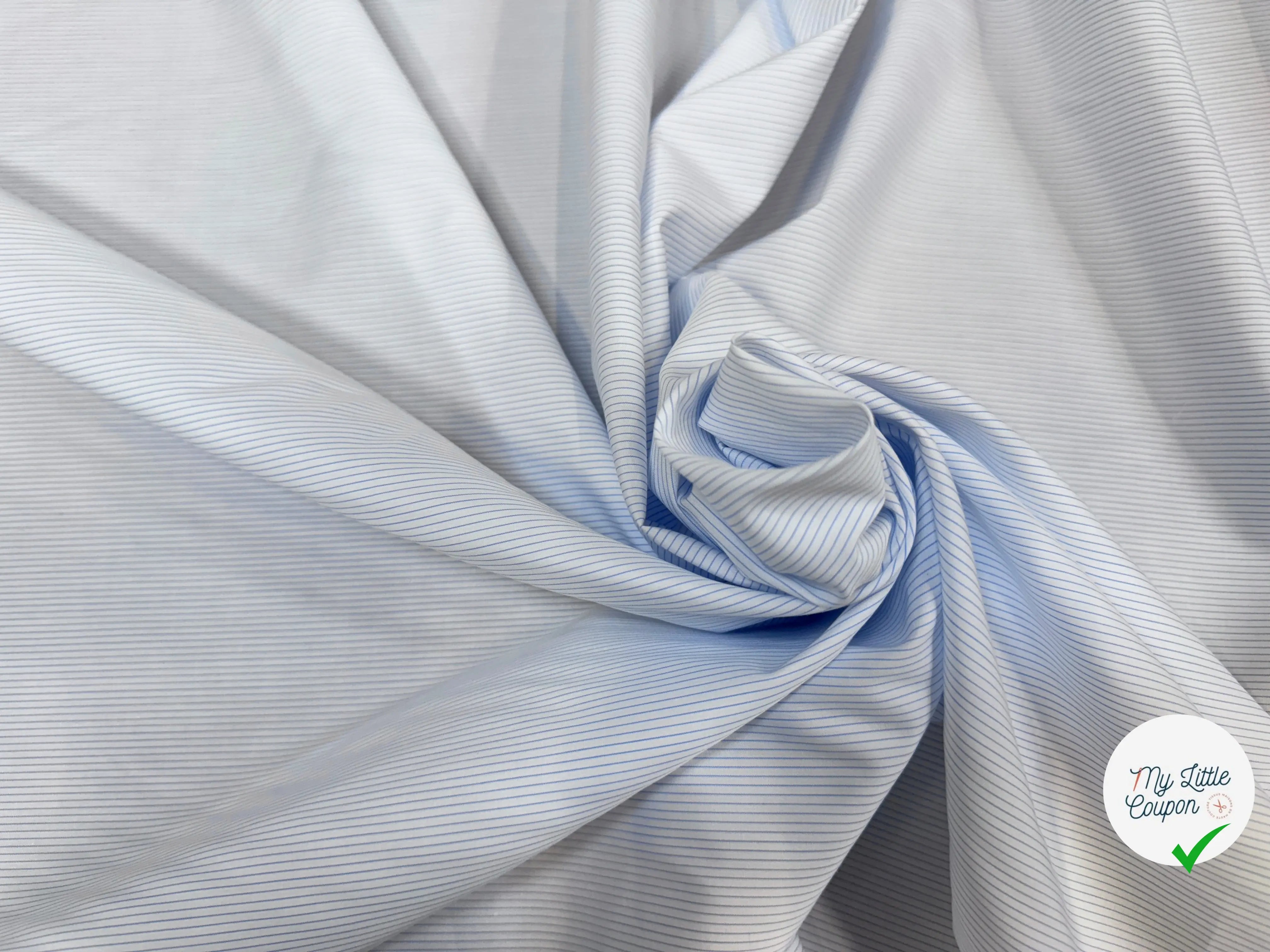 POPELINE DE COTON FINES RAYURES BLEU CLAIR BLEU CLAIRE ANDREZZA & CASTELLI - My Little Coupon