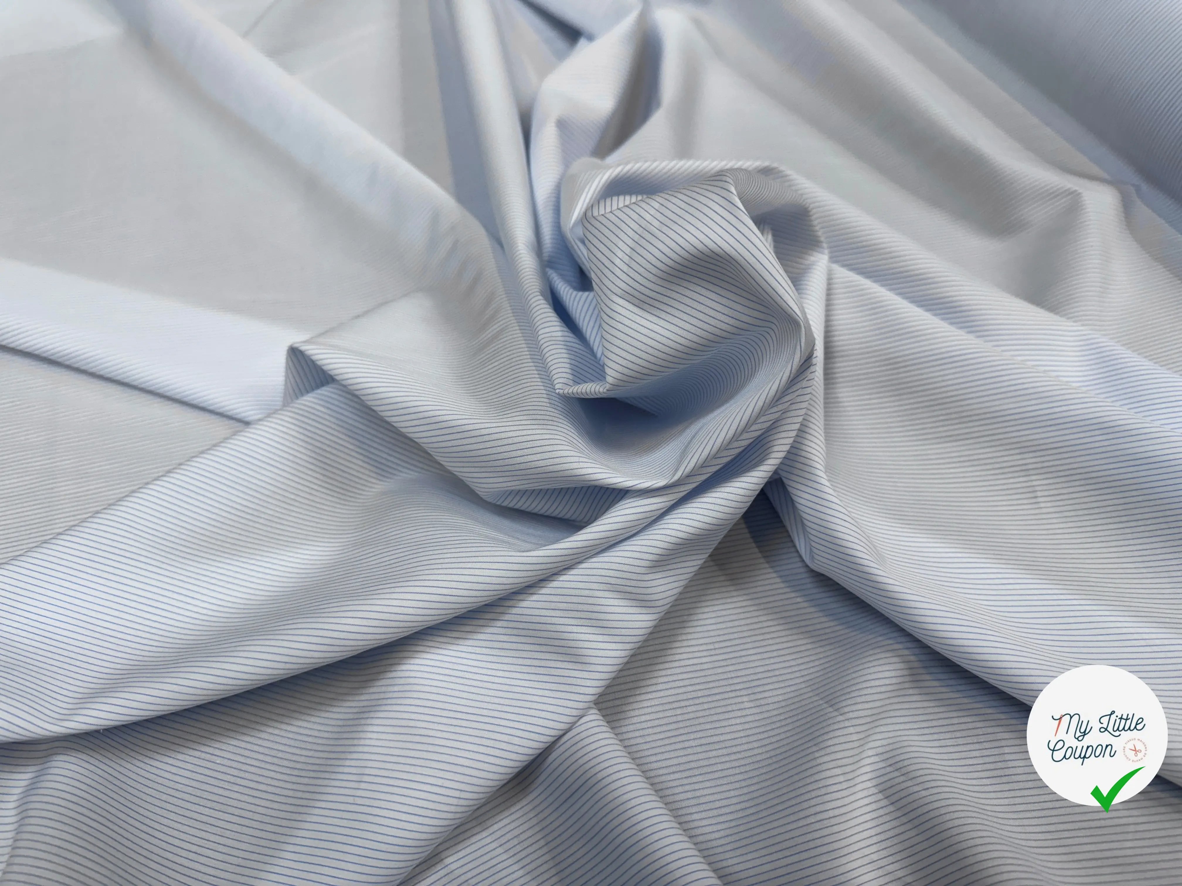POPELINE DE COTON FINES RAYURES BLEU CLAIR BLEU CLAIRE ANDREZZA & CASTELLI - My Little Coupon