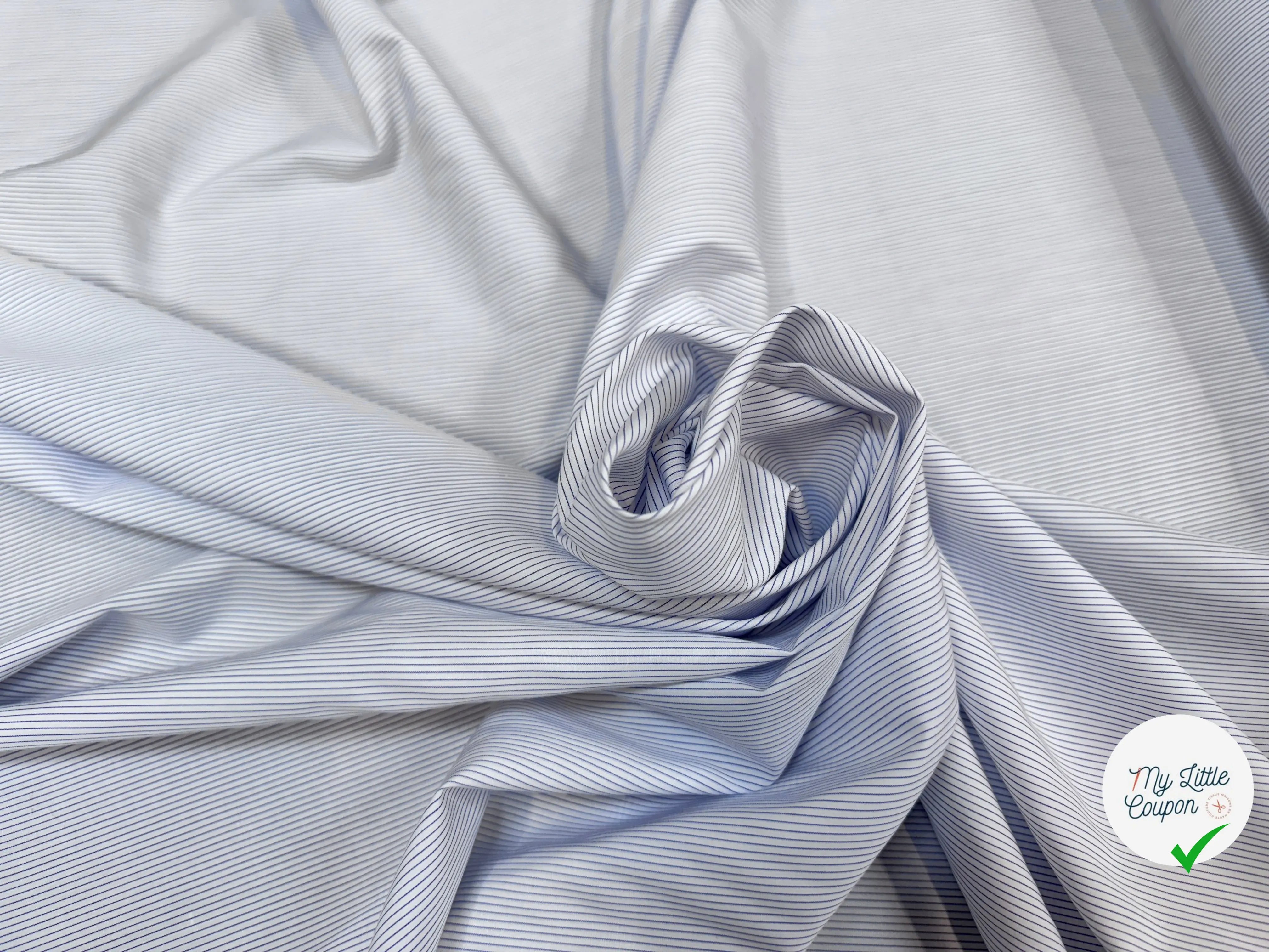 POPELINE DE COTON FINES RAYURES BLEU MARINE - My Little Coupon