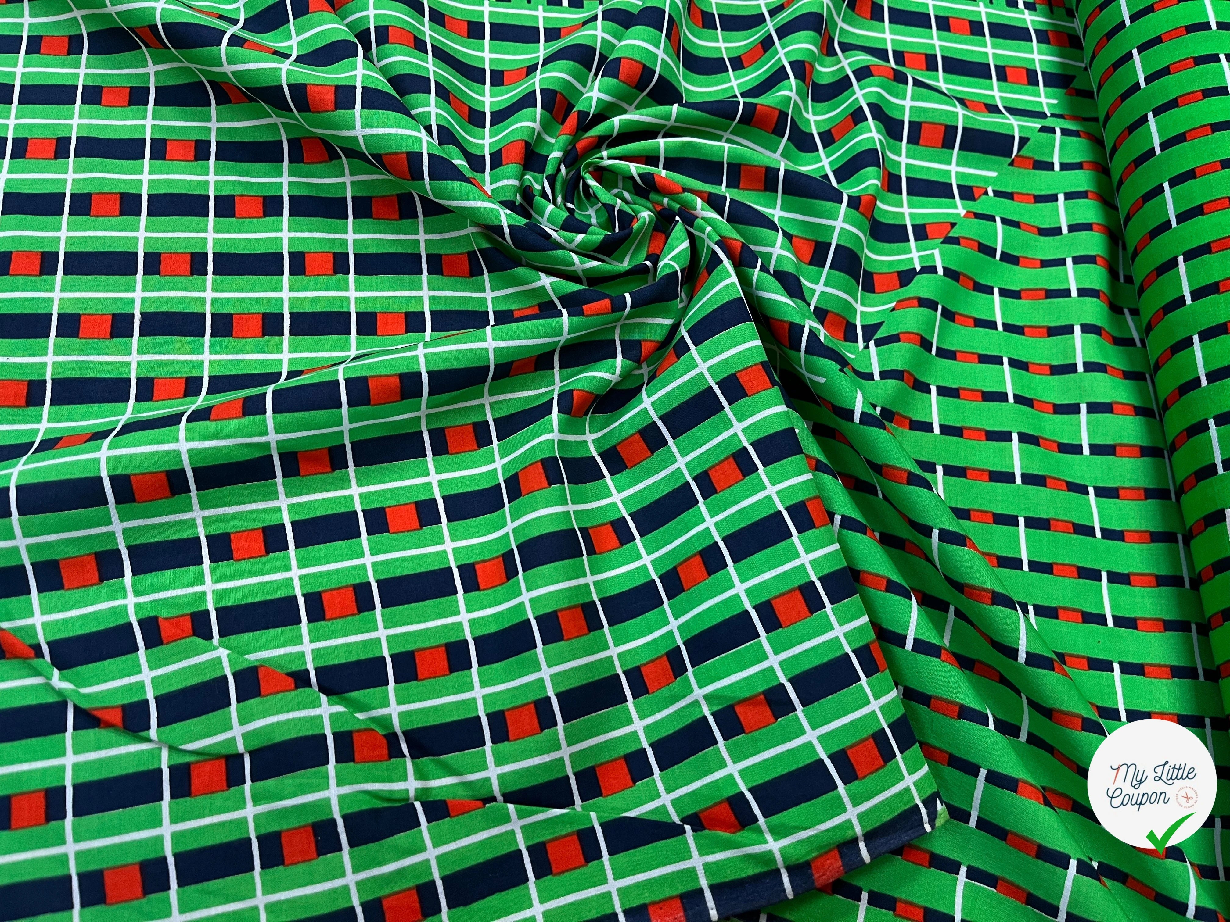 POPELINE DE COTON FOND VERT MOTIF À CARREAUX MARINE ROUGE - My Little Coupon