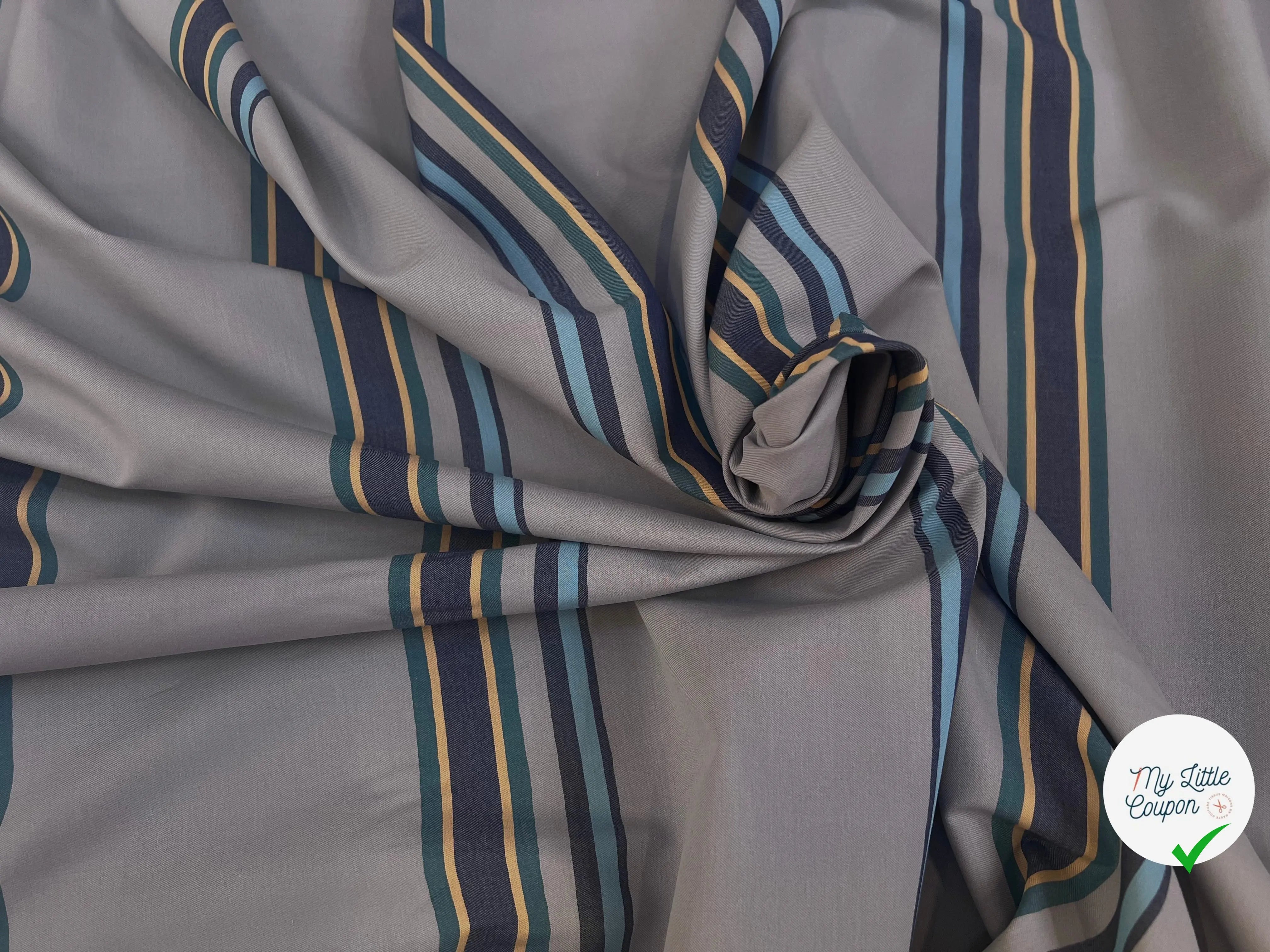 POPELINE DE COTON GRISE FINEMENT SERGÉE RAYURES HORIZONTALES - My Little Coupon
