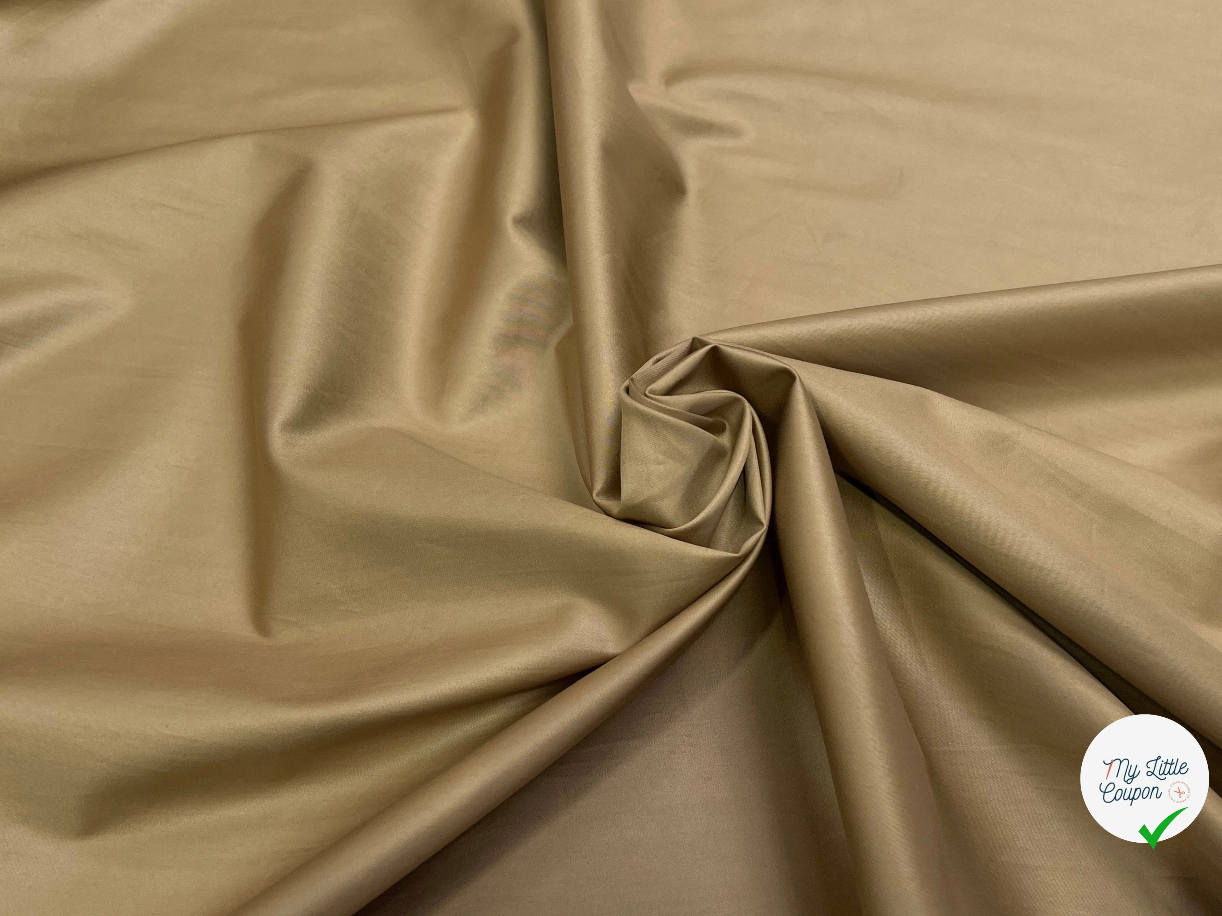 POPELINE DE COTON LISSE BEIGE LÉGÈREMENT SATINÉ FONCÉ 140CM - My Little Coupon