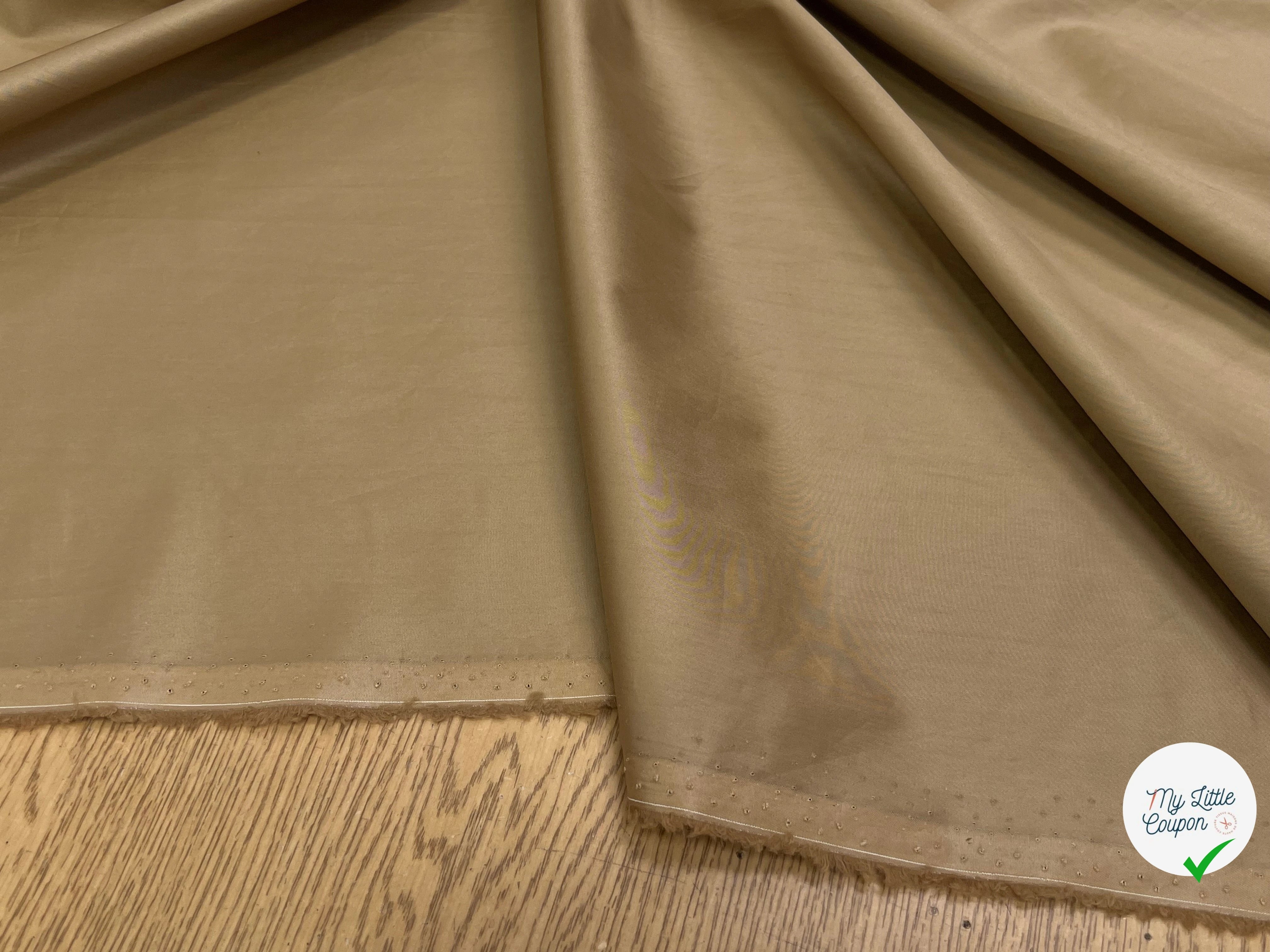 POPELINE DE COTON LISSE BEIGE LÉGÈREMENT SATINÉ FONCÉ 140CM - My Little Coupon
