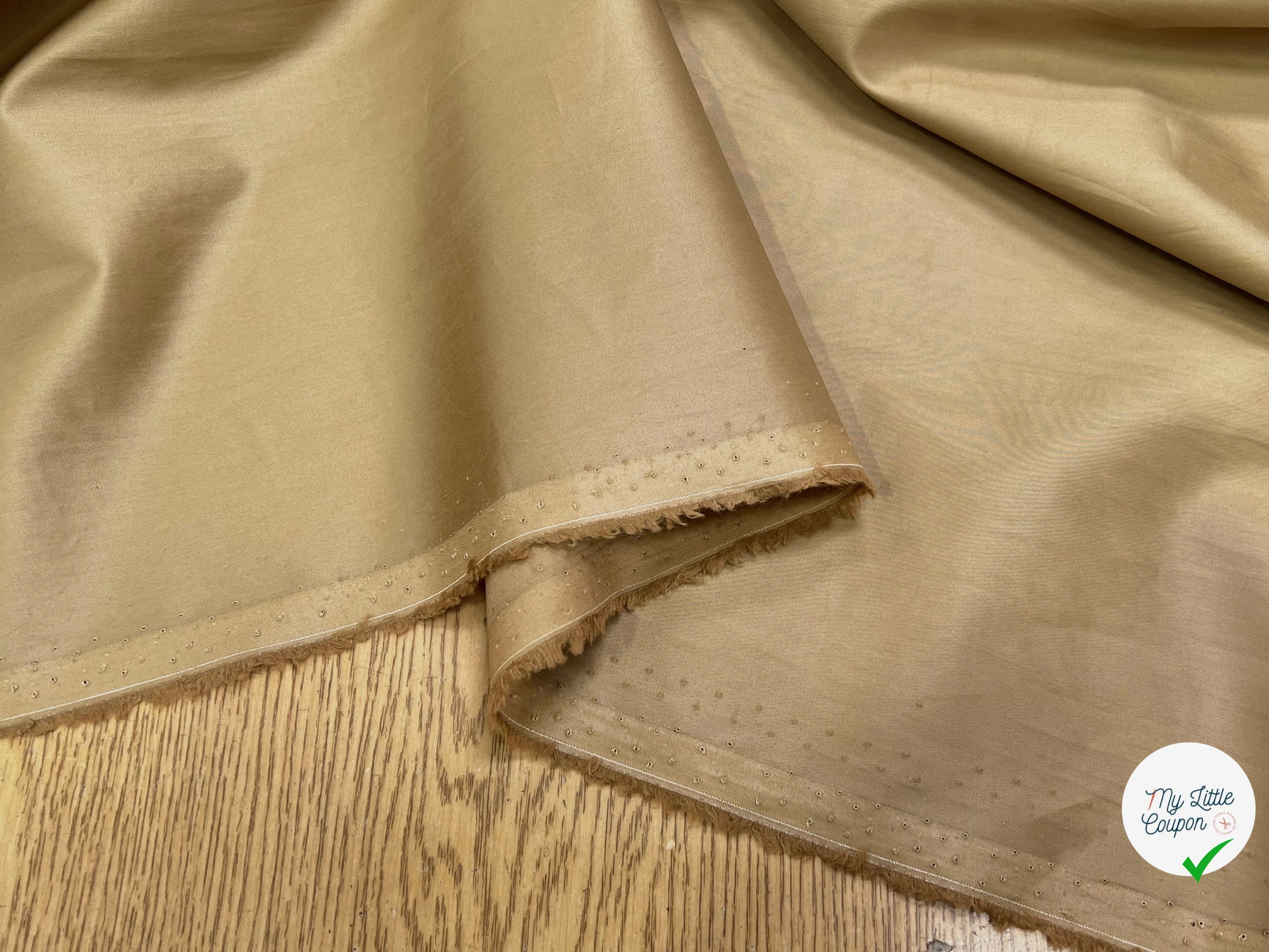 POPELINE DE COTON LISSE BEIGE LÉGÈREMENT SATINÉ FONCÉ 140CM - My Little Coupon