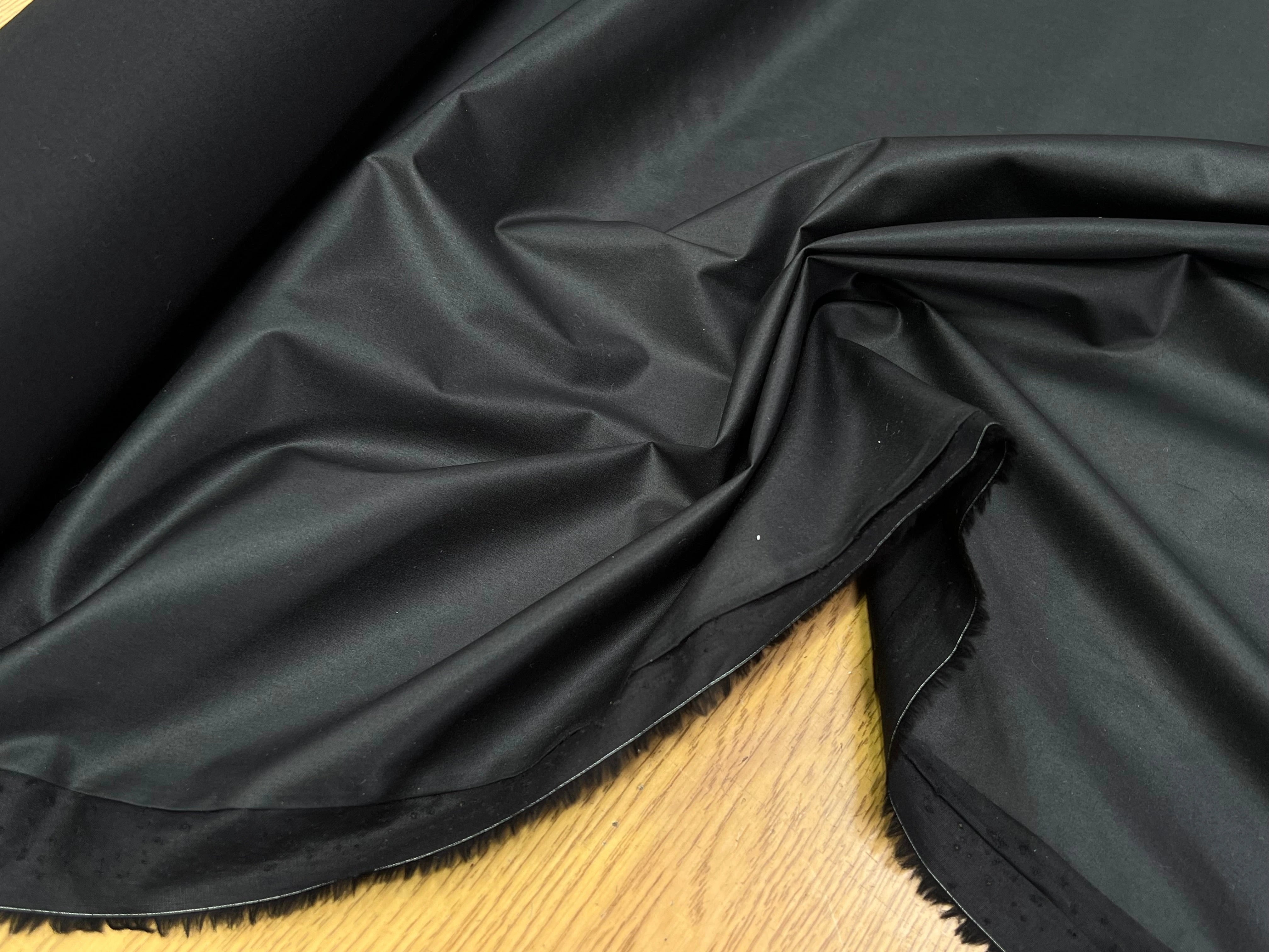 POPELINE DE COTON LISSE LÉGÈREMENT SATINÉ DOUBLE FACE NOIR 100% COTON - My Little Coupon