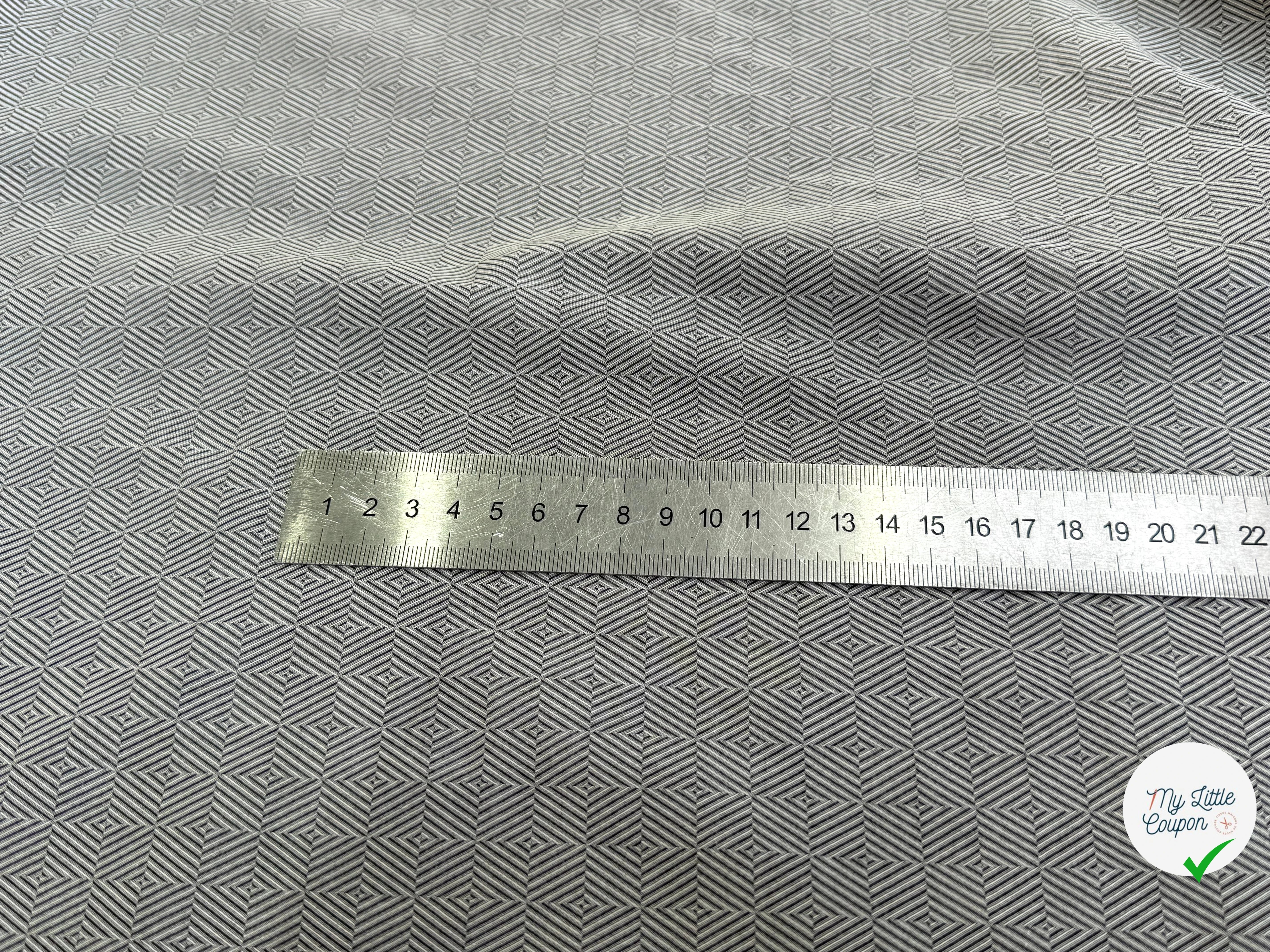 POPELINE DE COTON MOTIFS GÉOMETRIQUES GRIS - My Little Coupon