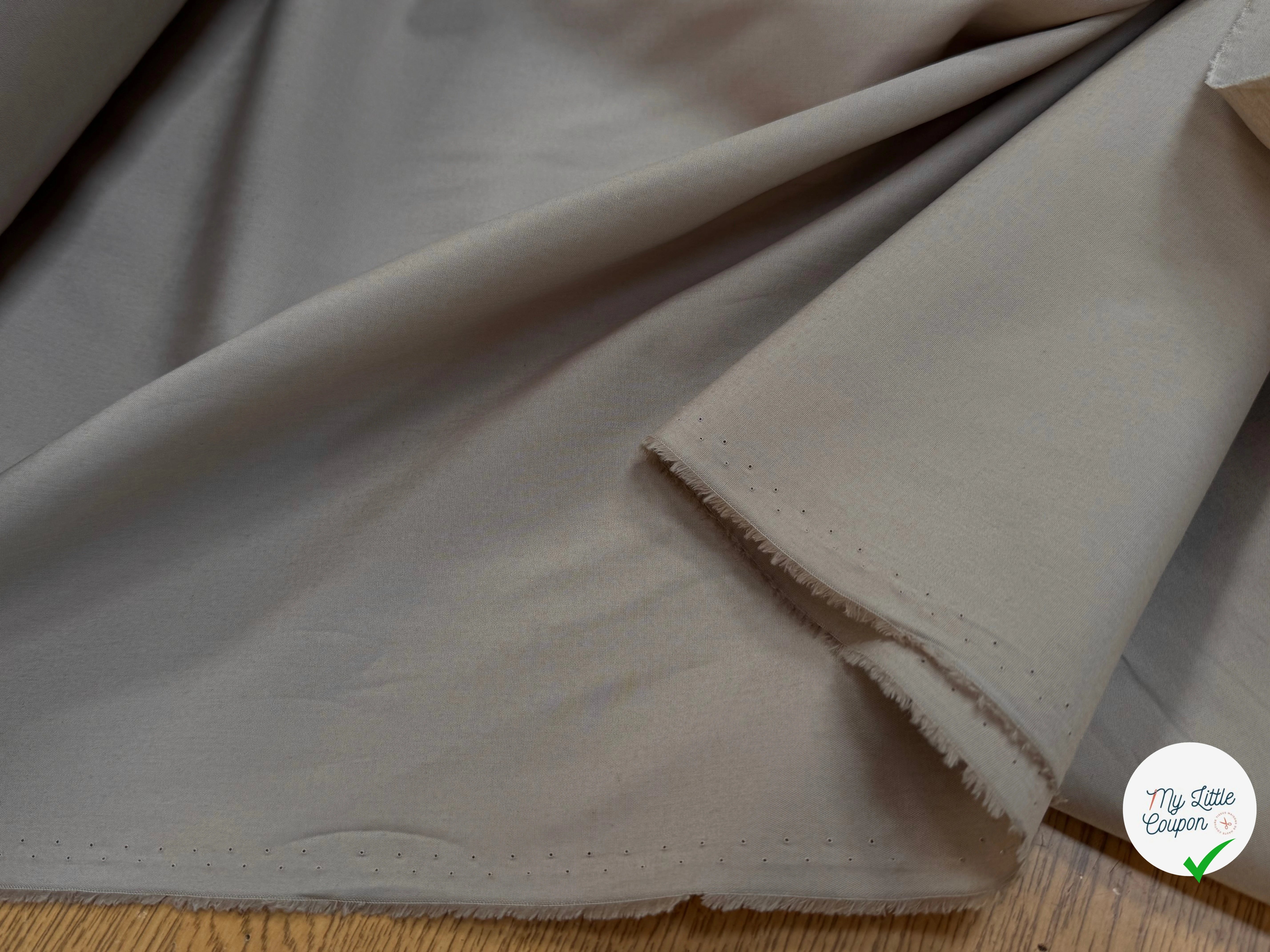 POPELINE DE COTON PRÉMIUM BEIGE TAUPE - My Little Coupon