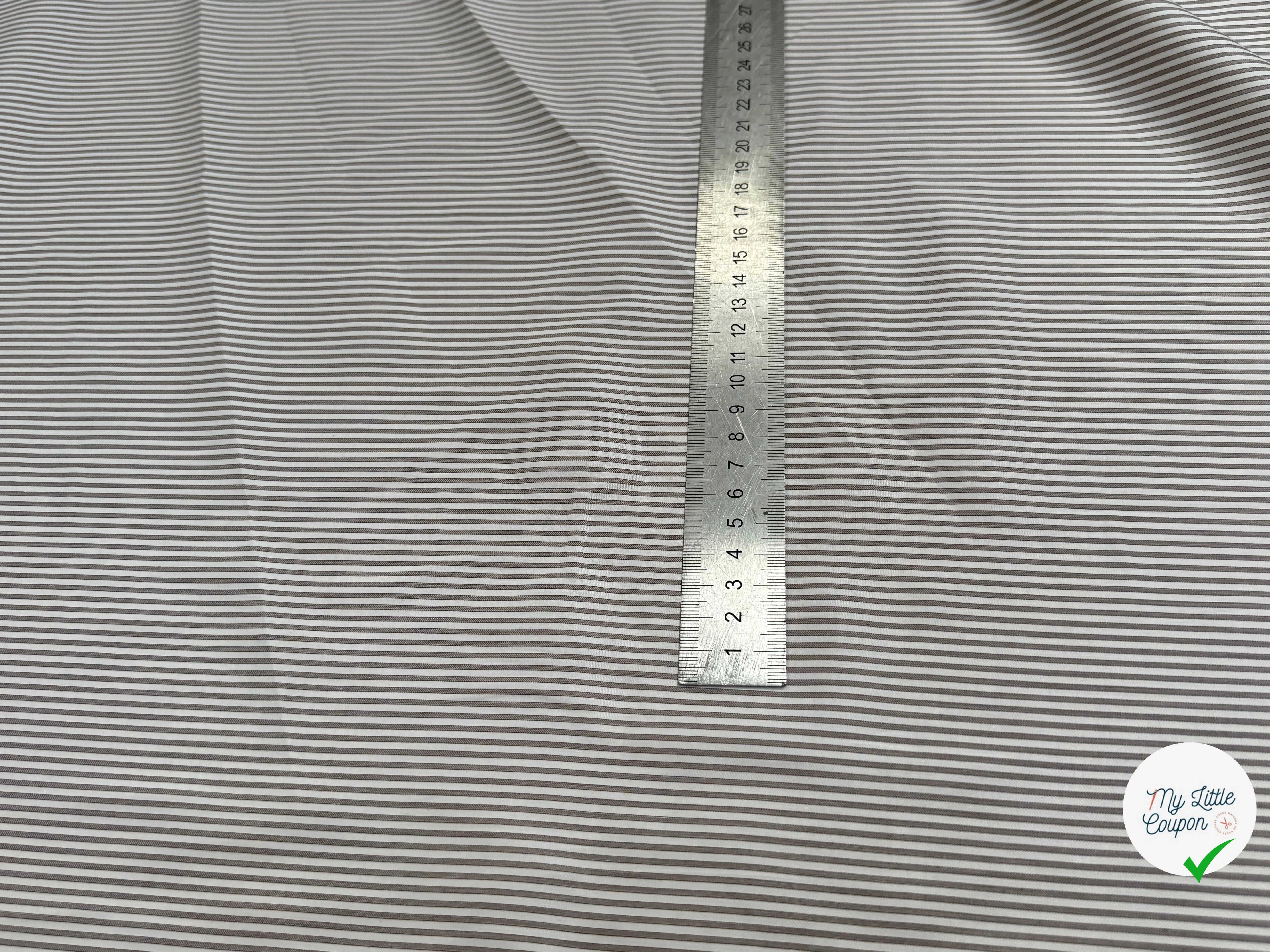 POPELINE DE COTON SATINÉ RAYURES GRIS BLANC 1% ÉLASTHANNE - My Little Coupon