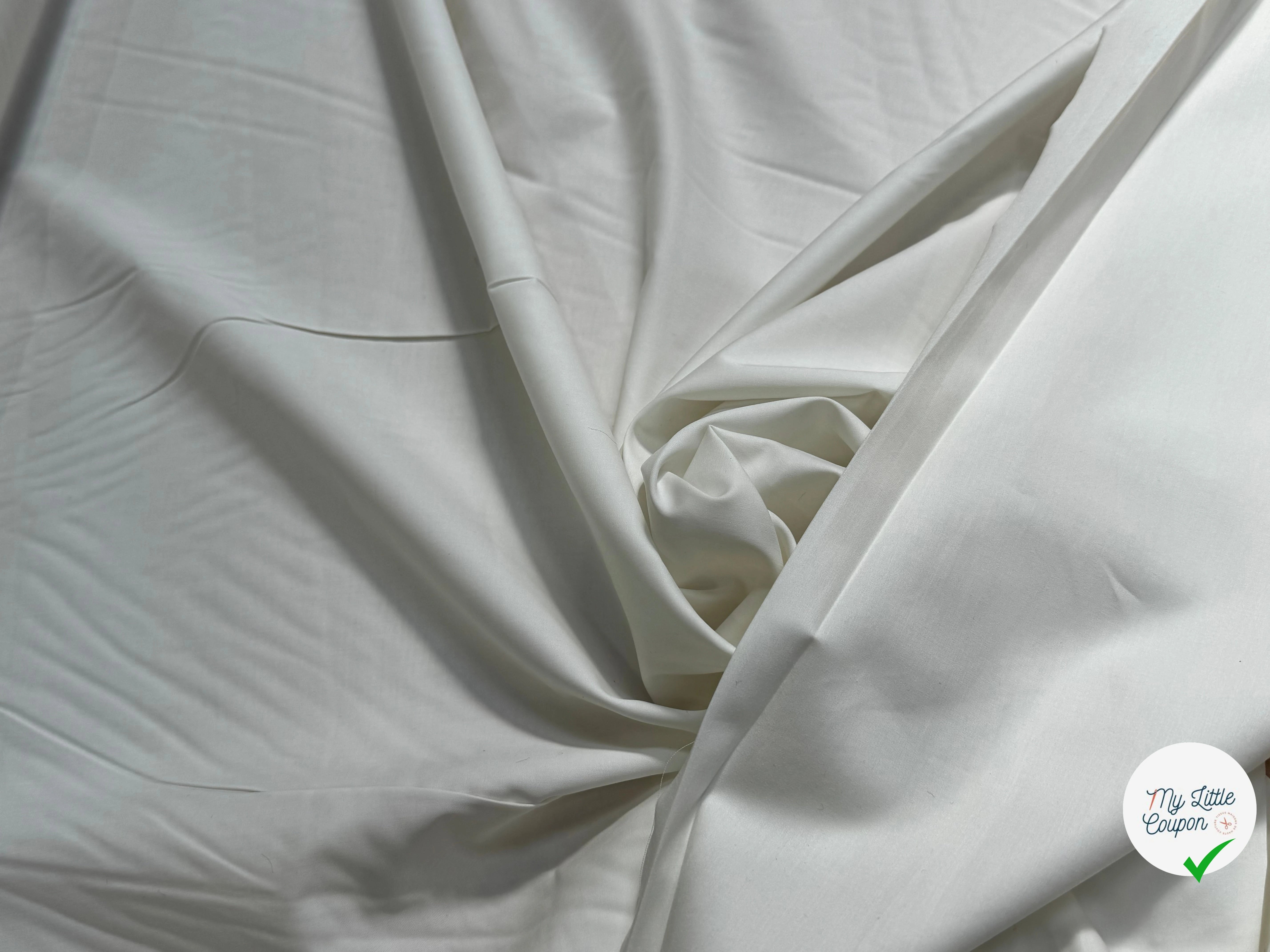 POPELINE DE COTON SATINÉE BLANC CASSÉ STRETCH QUALITÉ COUTURE TOUCHER DOUX - My Little Coupon