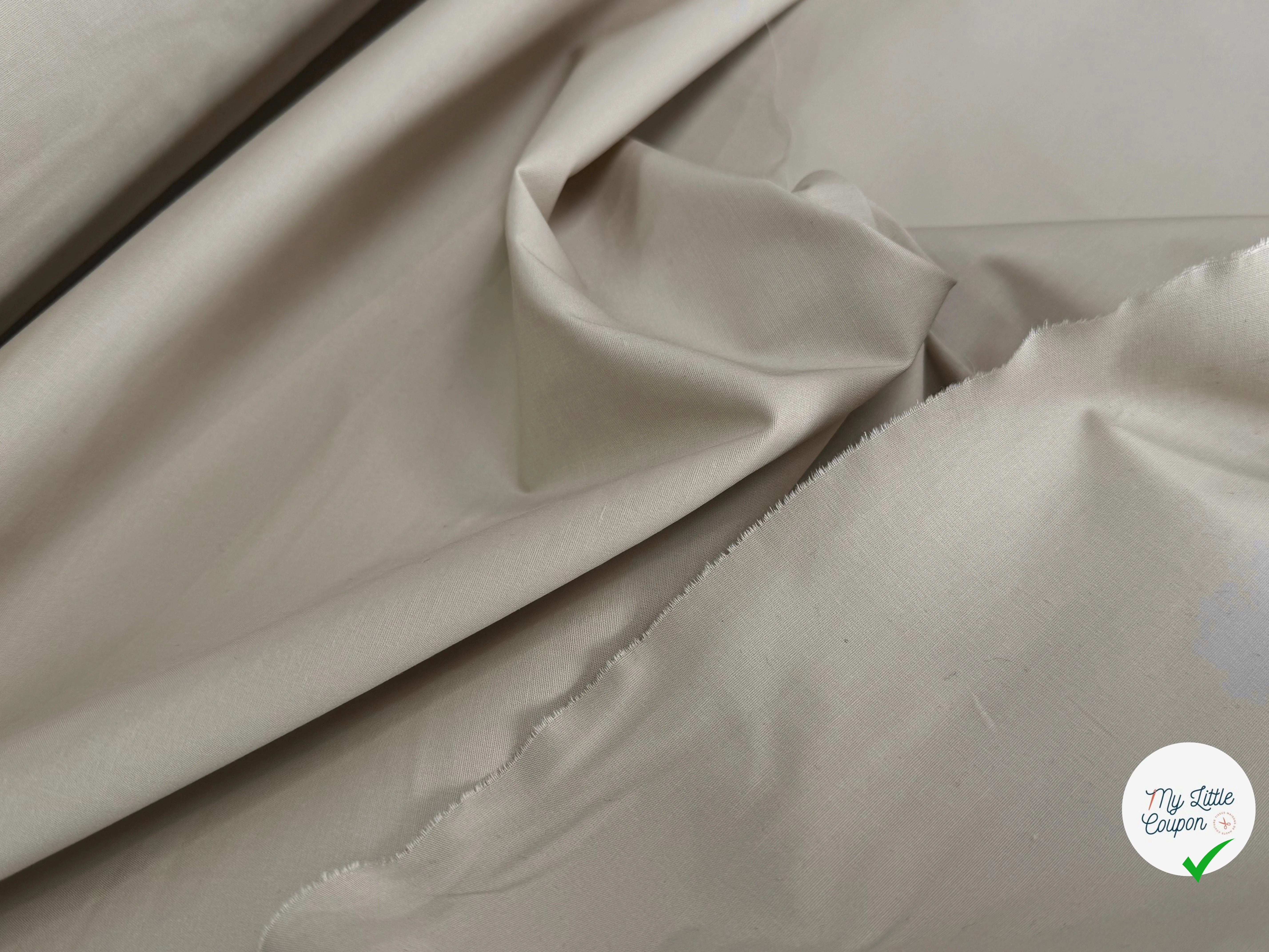POPELINE DE COTON STRETCH BEIGE CLAIR ULTRA BEAU - My Little Coupon