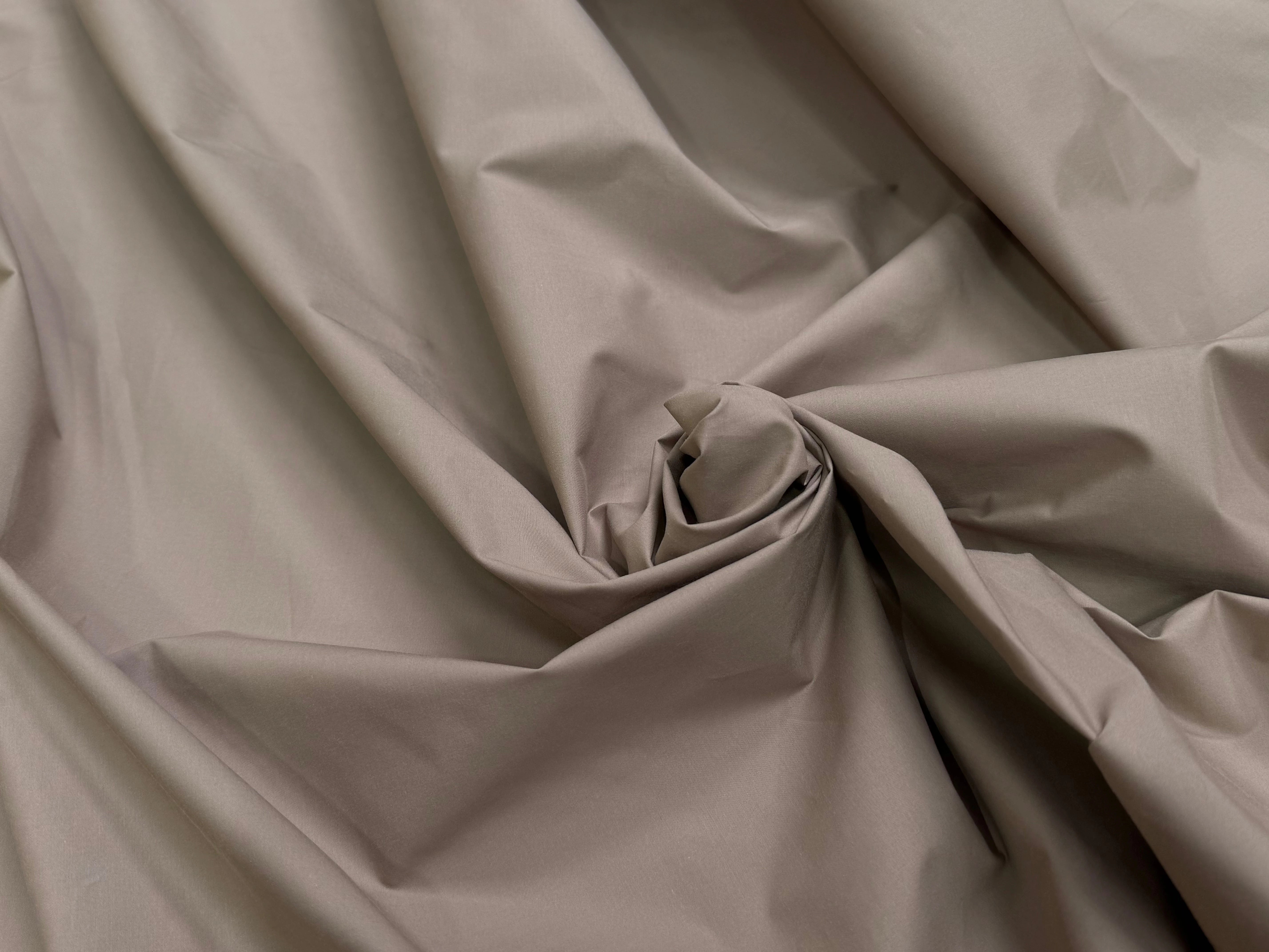 POPELINE DE COTON STRETCH TAUPE EFFET CRAQUANT - My Little Coupon
