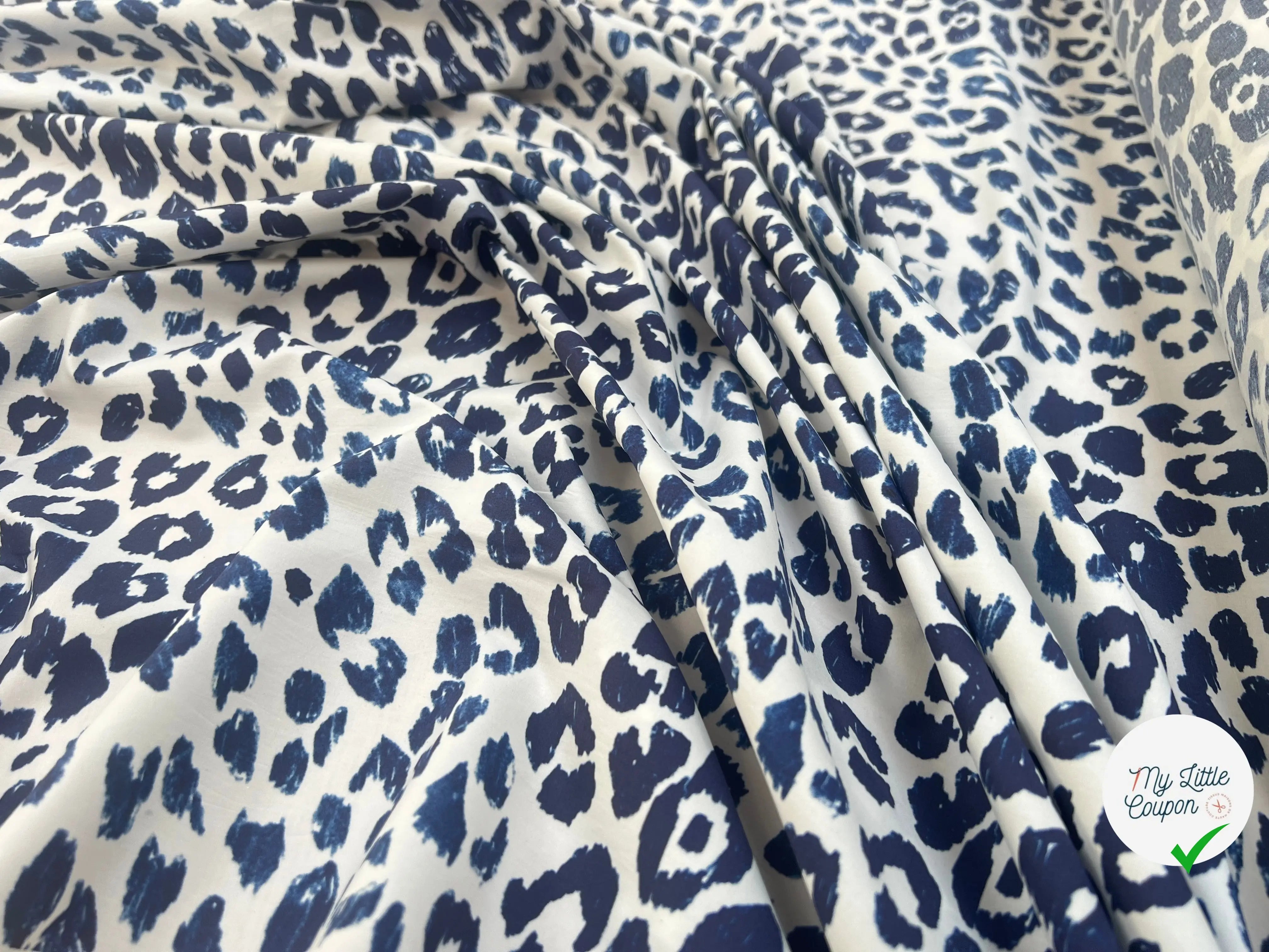 POPELINE DE COTON TACHES FELIN BLEU - My Little Coupon
