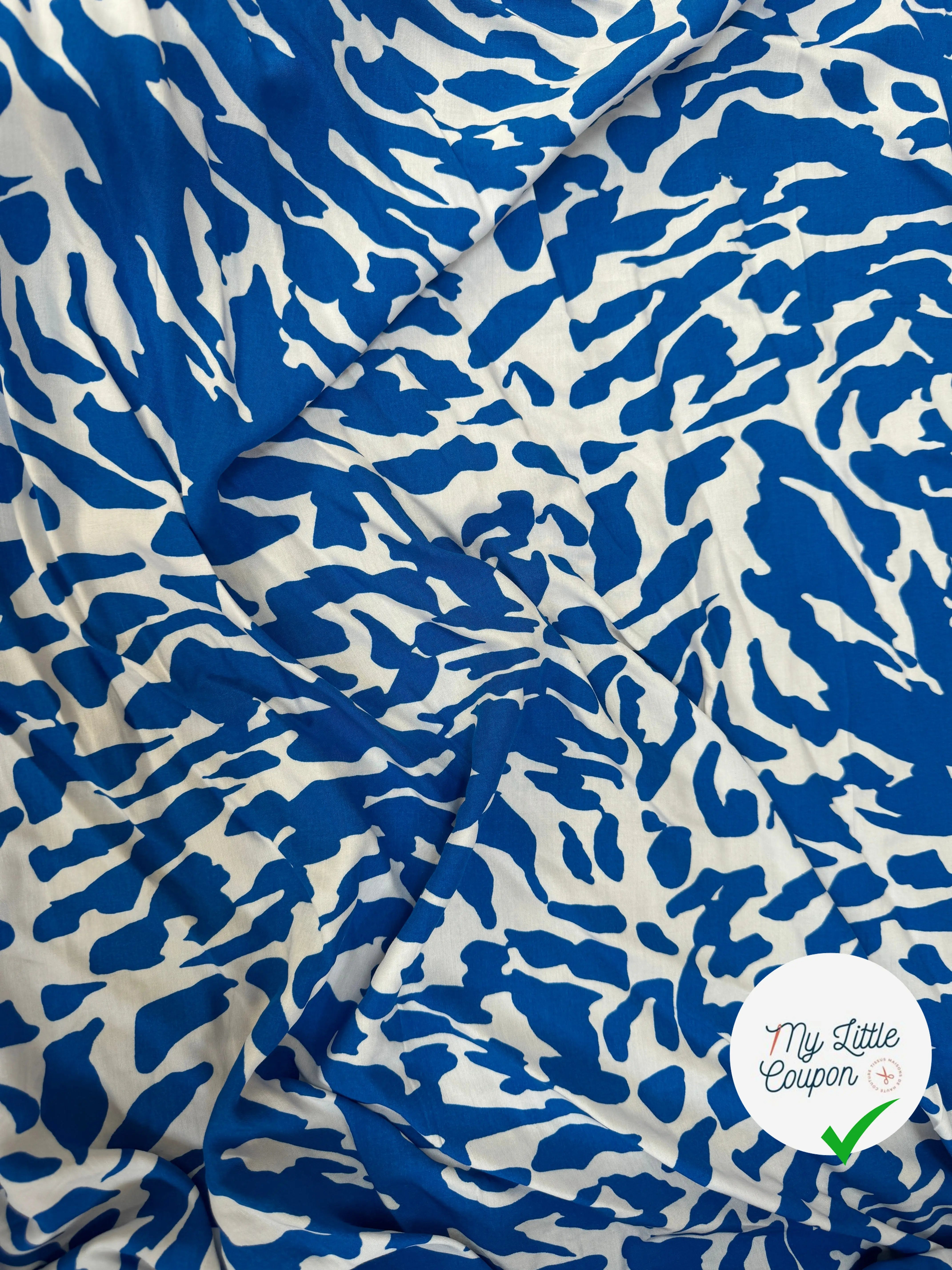 POPELINE DE VISCOSE TISSU IMPRIMÉ CAMOUFLAGE BLEU - My Little Coupon